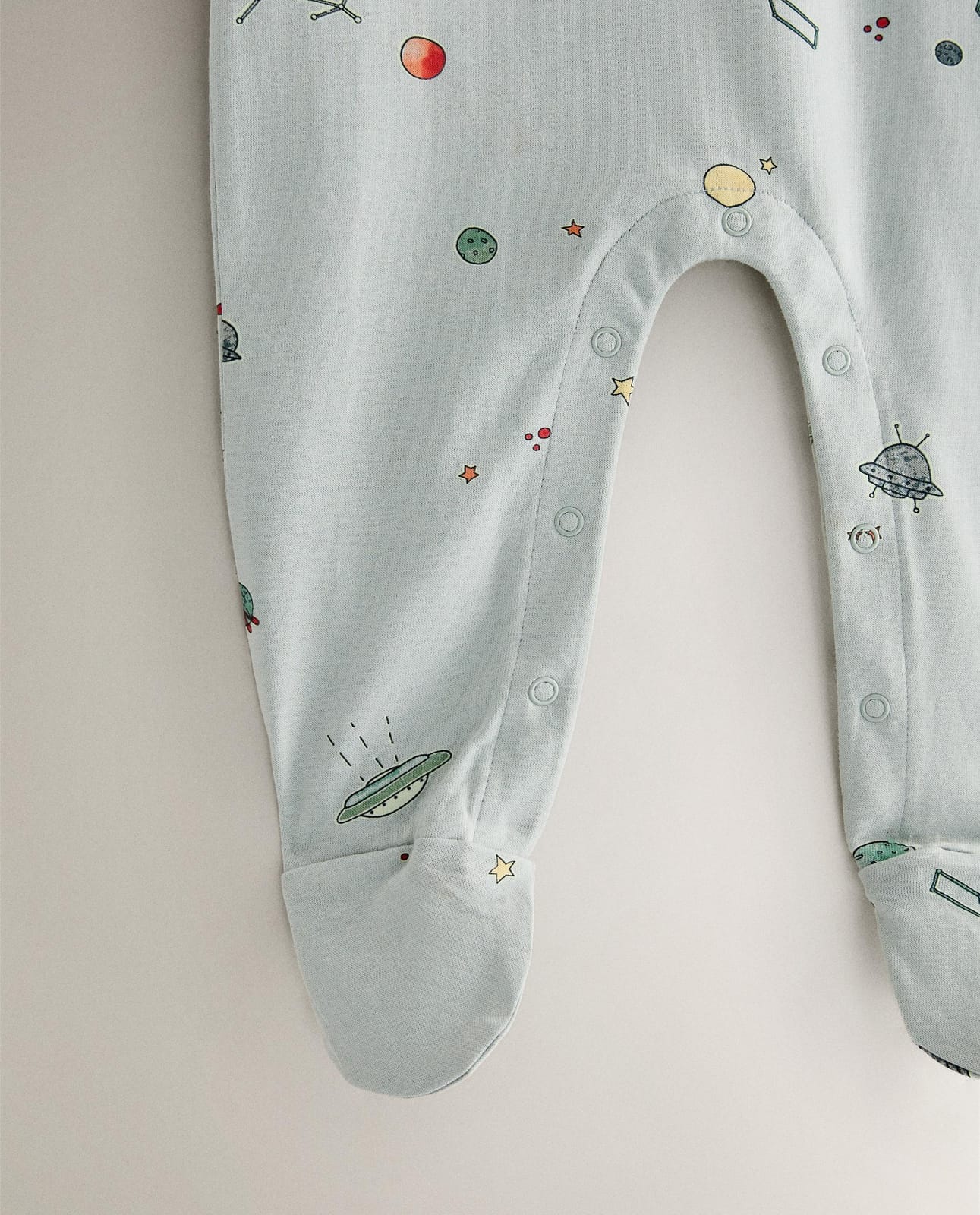 Детские ползунки ZARA HOME 9630/529/406 - из хлопка с рисунком на космическую тематику, 6-9 месяцев (74 см), цвет синий ракурс 5
