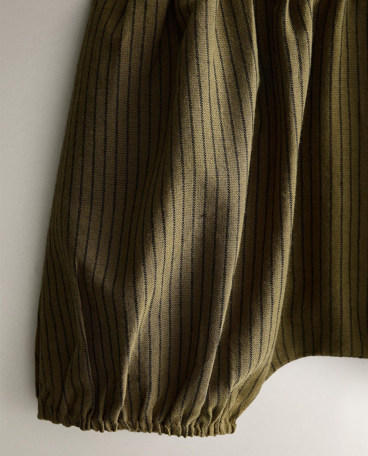 Комбинезон для малышей ZARA HOME 9689/584/500 - из хлопка в полоску на подтяжках, 6-9 месяцев (74 см), цвет зеленый ракурс 2