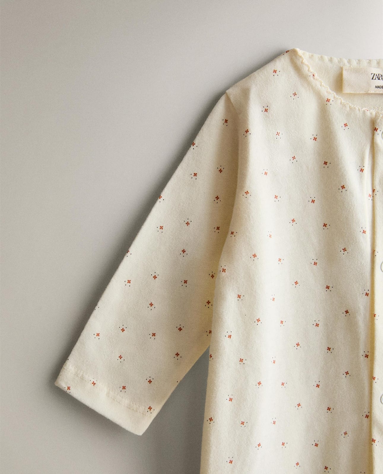 Детские ползунки ZARA HOME 4602/529/733 - из хлопка с цветочным узором, 3-6 месяцев (68 см), цвет кремовый
