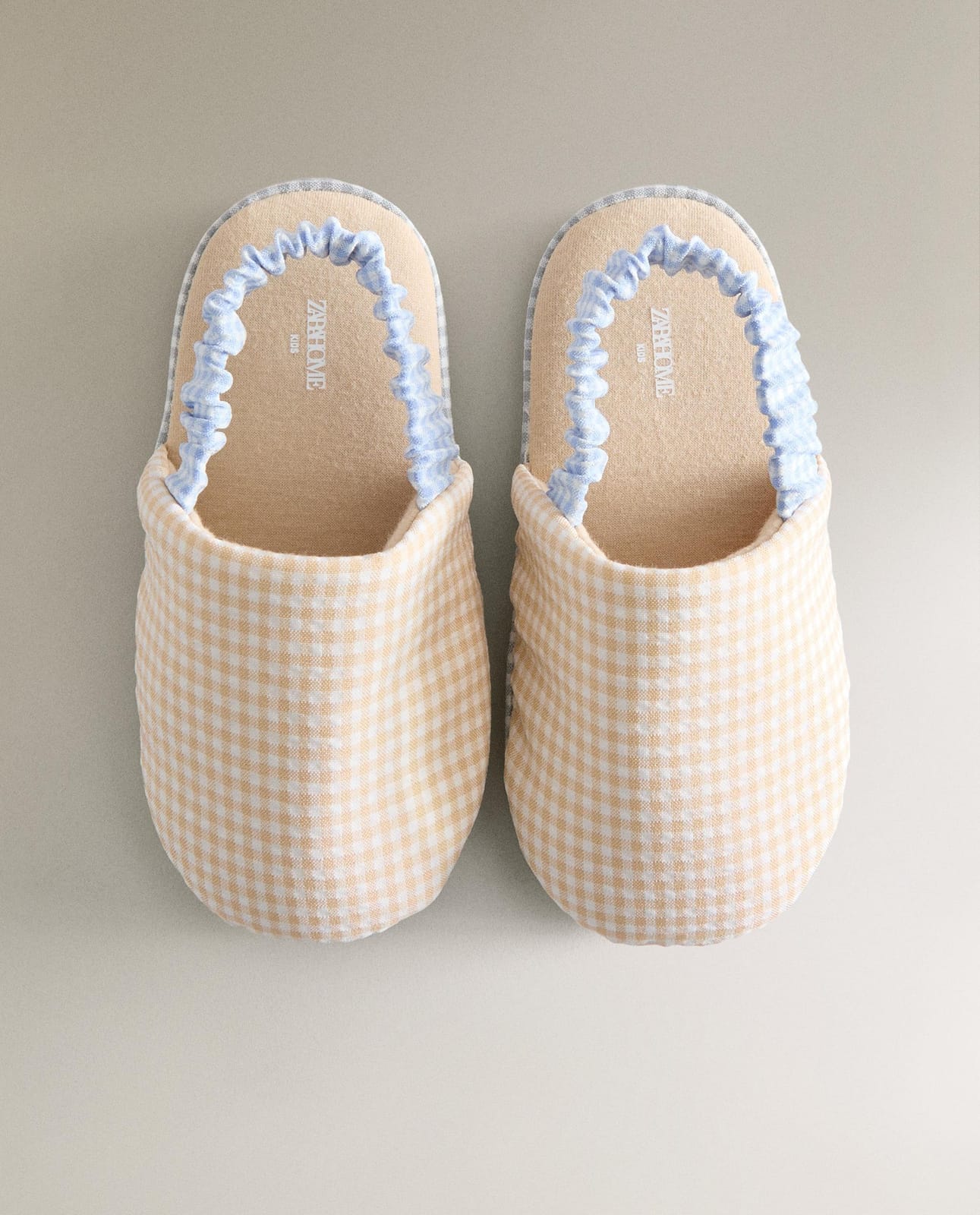 Детские тапочки ZARA HOME 3001/700/121 - с клетчатым узором и эластичной резинкой, размер 22/23, многоцветные ракурс 4