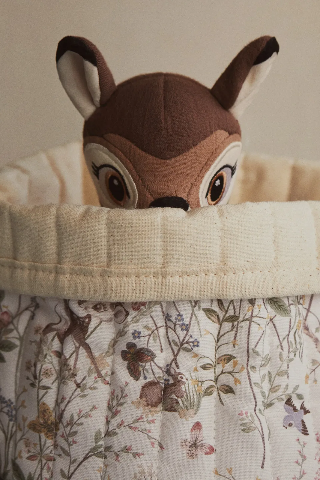 Детская хлопковая погремушка H&M - Бэмби (Bambi Disney), размер 10х8х18 см - 1250221001 ракурс 4