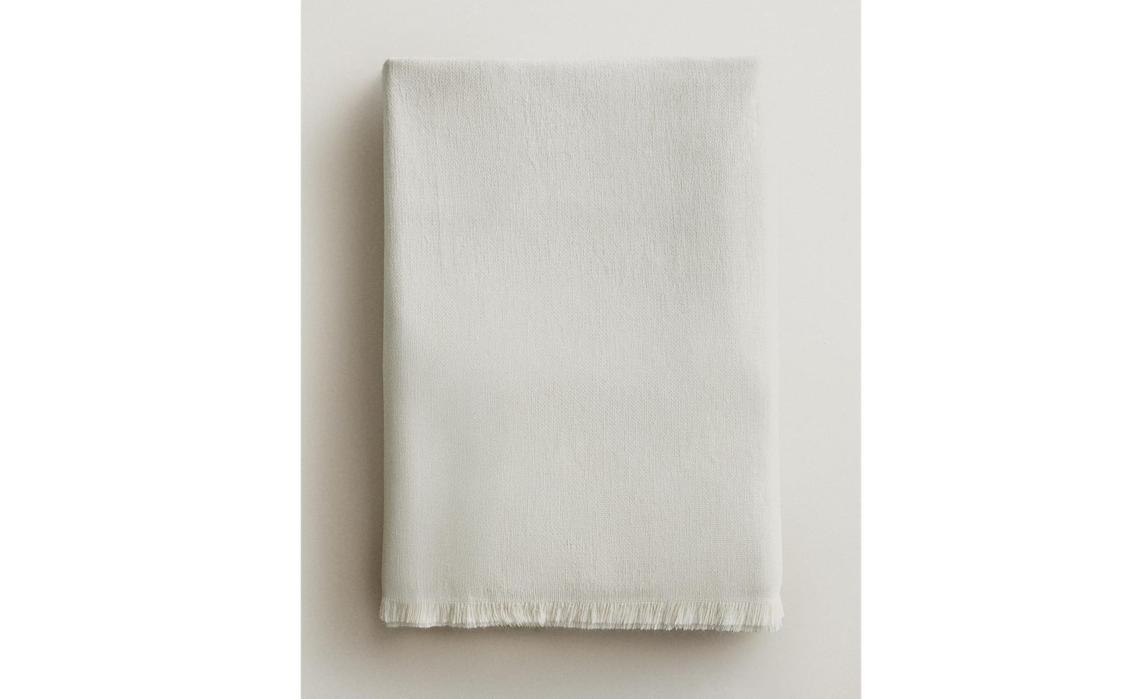ZARA HOME МНОГОФУНКЦИОНАЛЬНОЕ ГЛАДКОЕ ОДЕЯЛО ракурс 9
