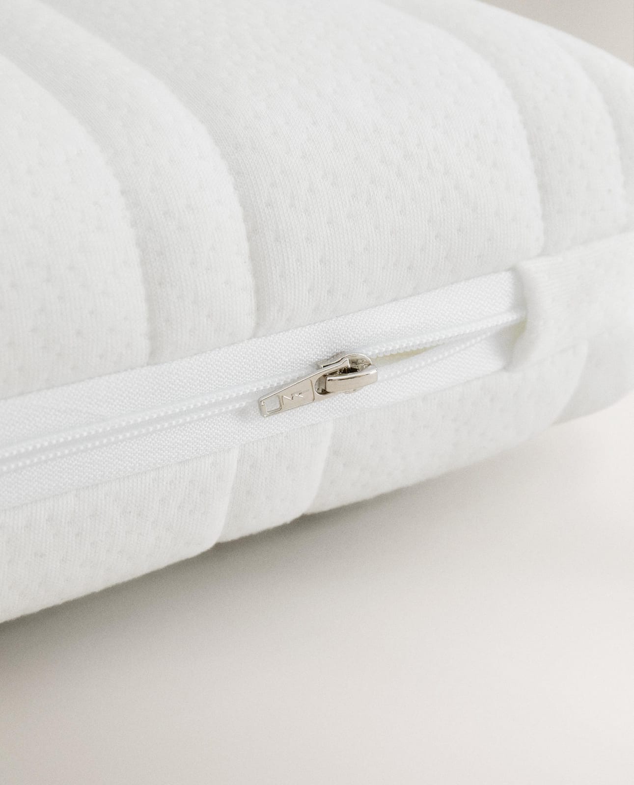 ZARA HOME МАТРАС В ДЕТСКУЮ КРОВАТКУ ракурс 3
