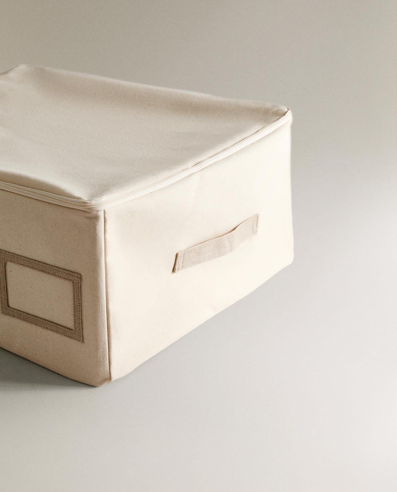 ZARA HOME БОЛЬШАЯ КОРОБКА ДЛЯ ХРАНЕНИЯ В ГАРДЕРОБЕ ракурс 7