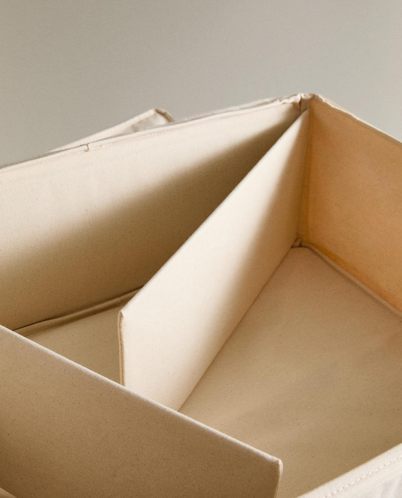 ZARA HOME БОЛЬШАЯ КОРОБКА ДЛЯ ХРАНЕНИЯ В ГАРДЕРОБЕ ракурс 5