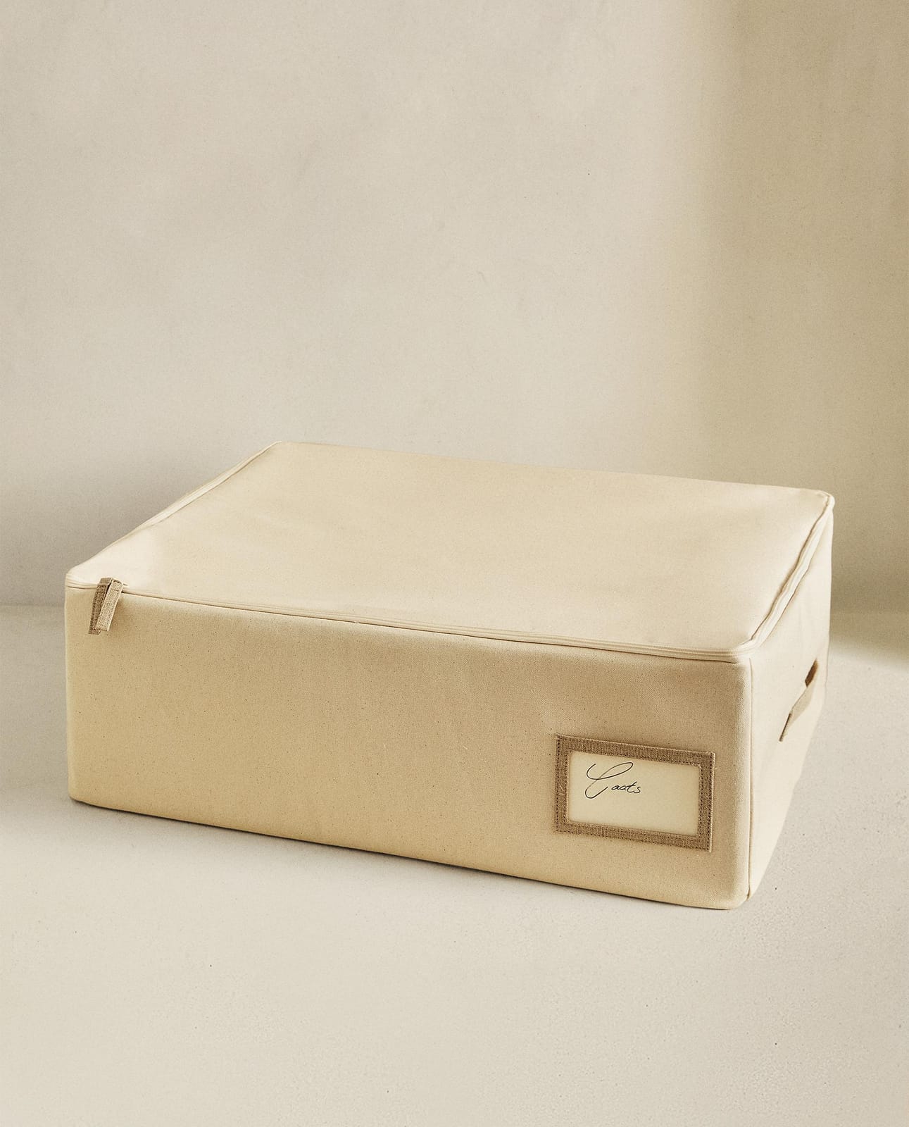 ZARA HOME БОЛЬШАЯ КОРОБКА ДЛЯ ХРАНЕНИЯ В ГАРДЕРОБЕ ракурс 8