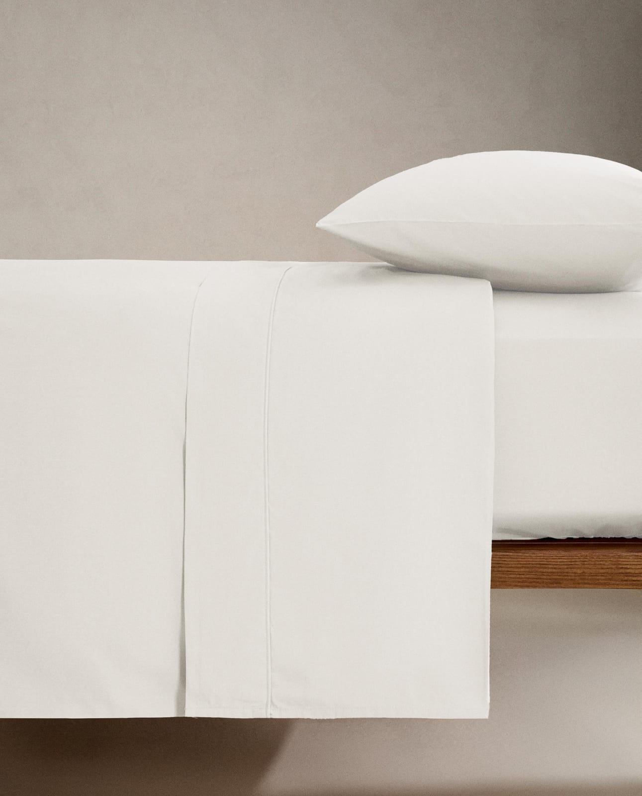 ZARA HOME Простыня на резинке из перкаля | 40 см (300 нитей) ракурс 3