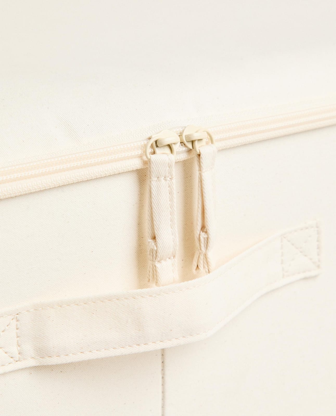 ZARA HOME СКЛАДНАЯ КОРОБКА ДЛЯ ХРАНЕНИЯ С КРЫШКОЙ ракурс 3