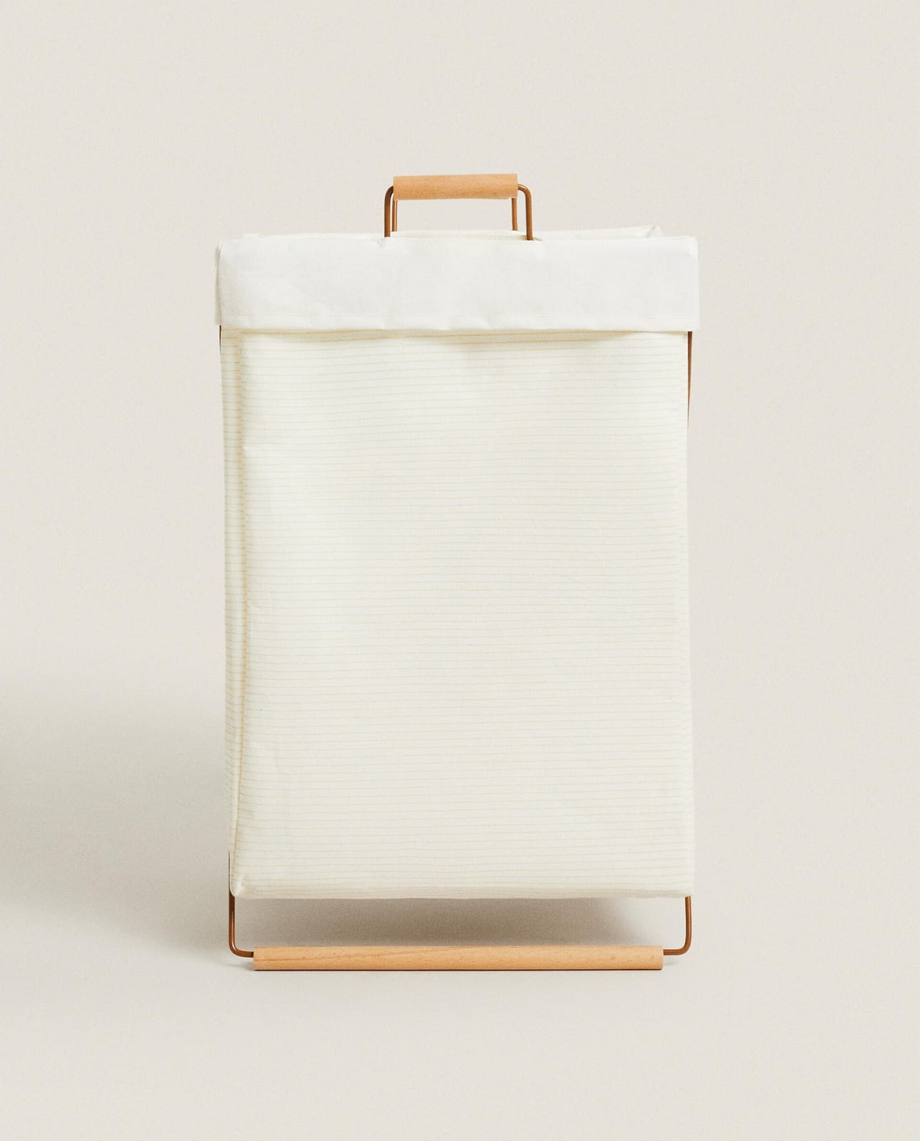 ZARA HOME СКЛАДНАЯ КОРЗИНА ДЛЯ СТИРКИ ракурс 2