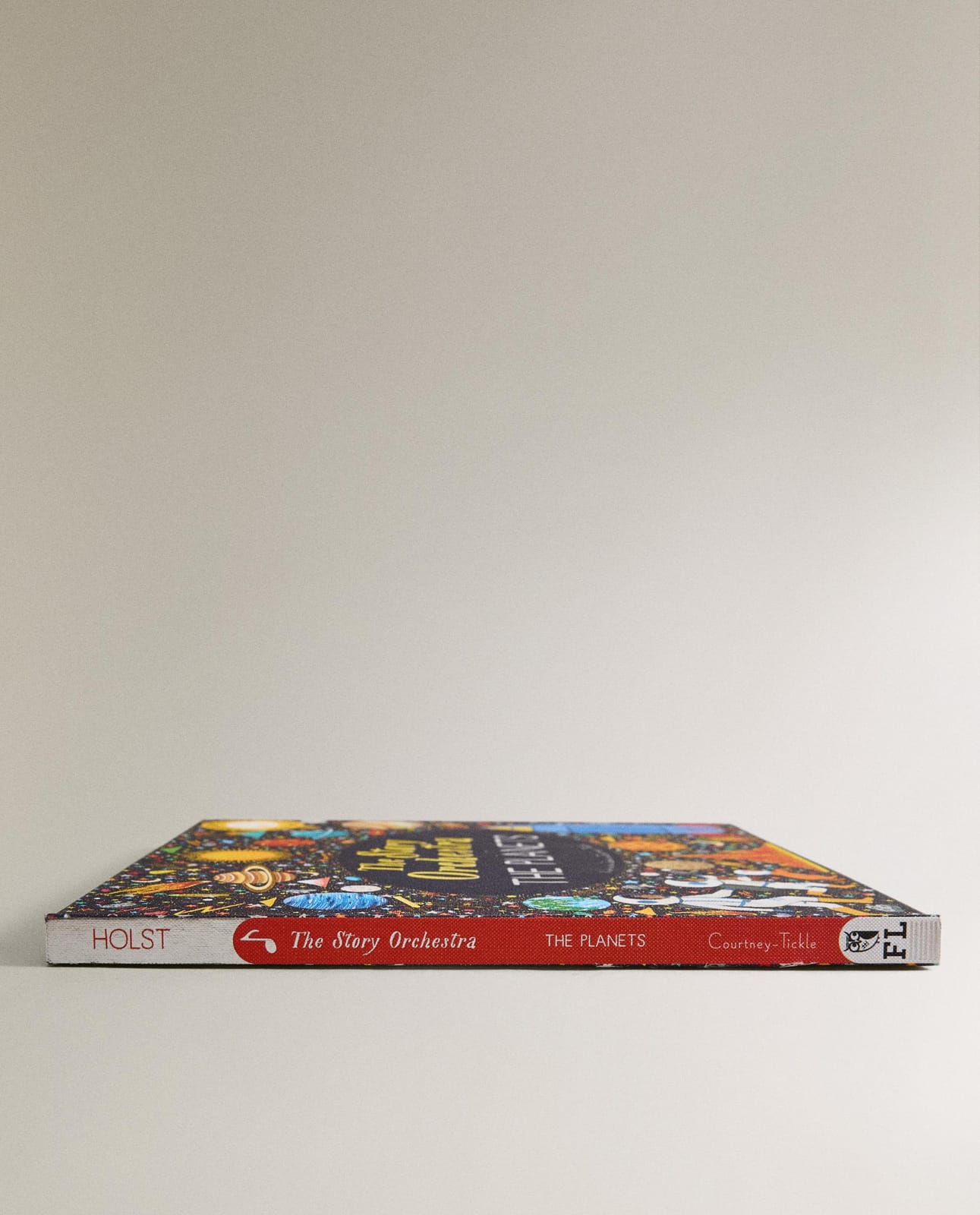 ZARA HOME МУЗЫКАЛЬНАЯ КНИГА ДЛЯ ДЕТЕЙ THE STORY ORCHESTRA THE PLANETS (АНГЛИЙСКИЙ) ракурс 5