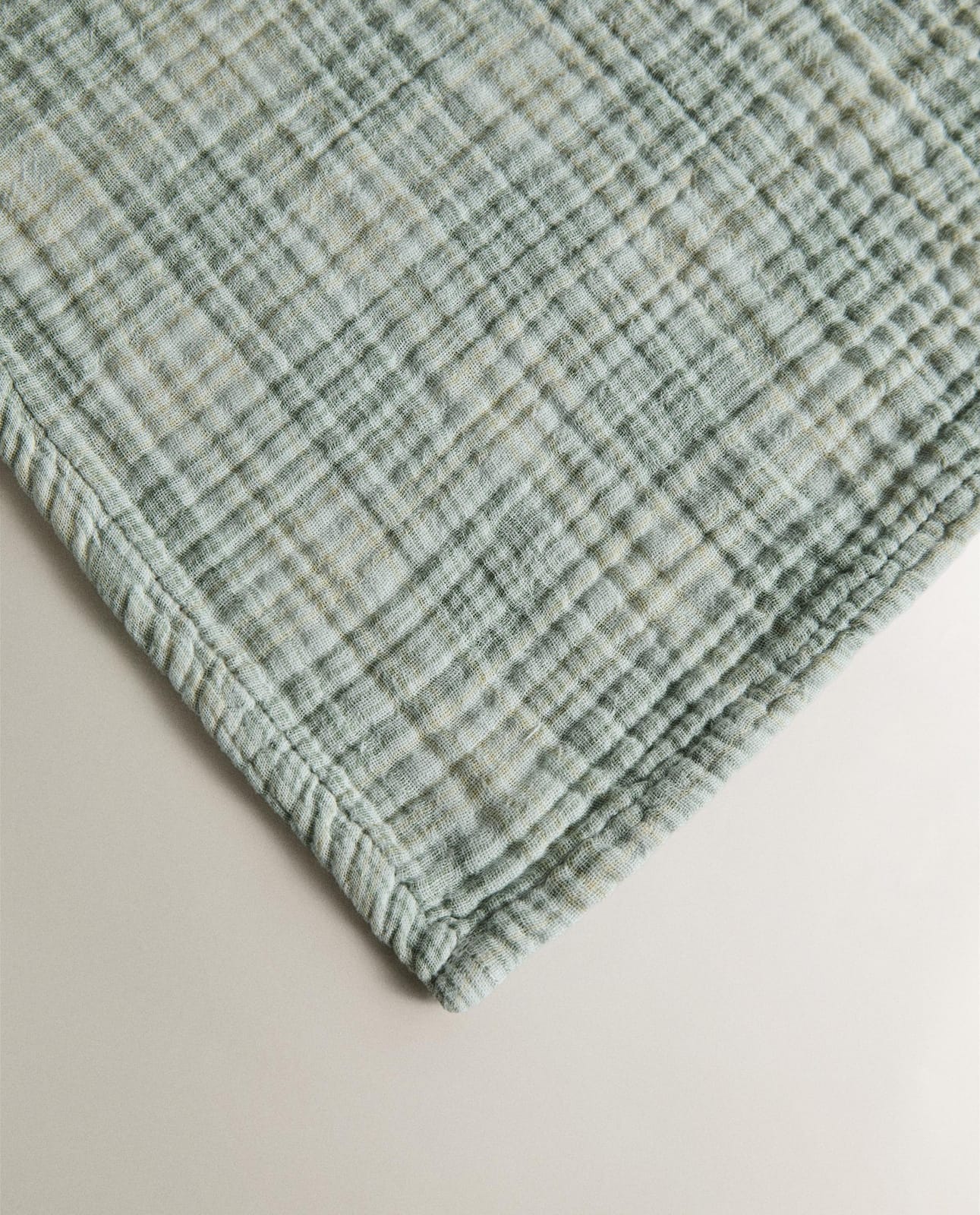 ZARA HOME ШИФОНОВЫЙ ПЛЕД В КЛЕТКУ ракурс 5