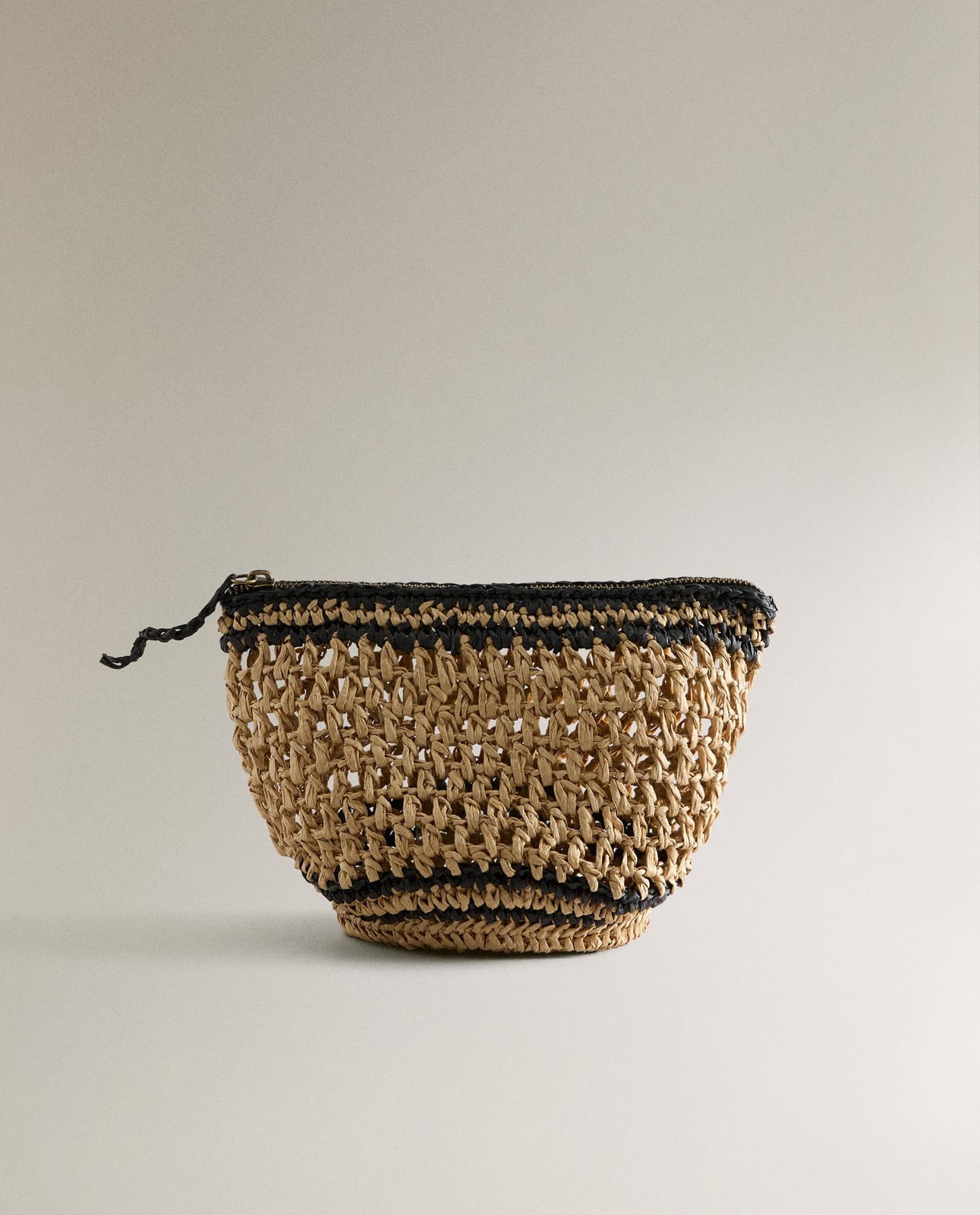 Тапочки ZARA HOME маленькая косметичка из бумажной лозы DWUKOLOROWY TONOS 21.3 x 25.29 x 2.45 x 24.79 x 18.86 x 8.4 cm