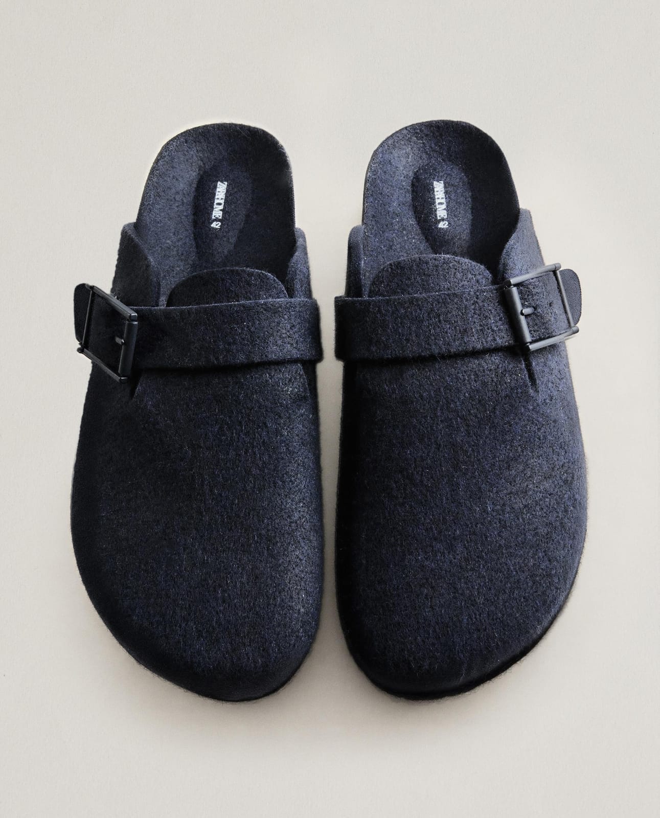 ZARA HOME ФЕТРОВЫЕ ЧУНИ С ПРЯЖКОЙ ракурс 7