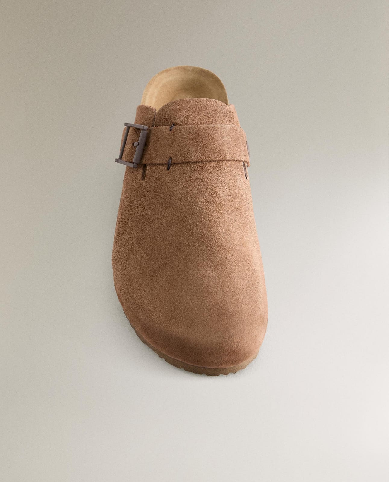 ZARA HOME КОЖАНЫЕ ЧУНИ С ПРЯЖКОЙ И ШВОМ ракурс 2