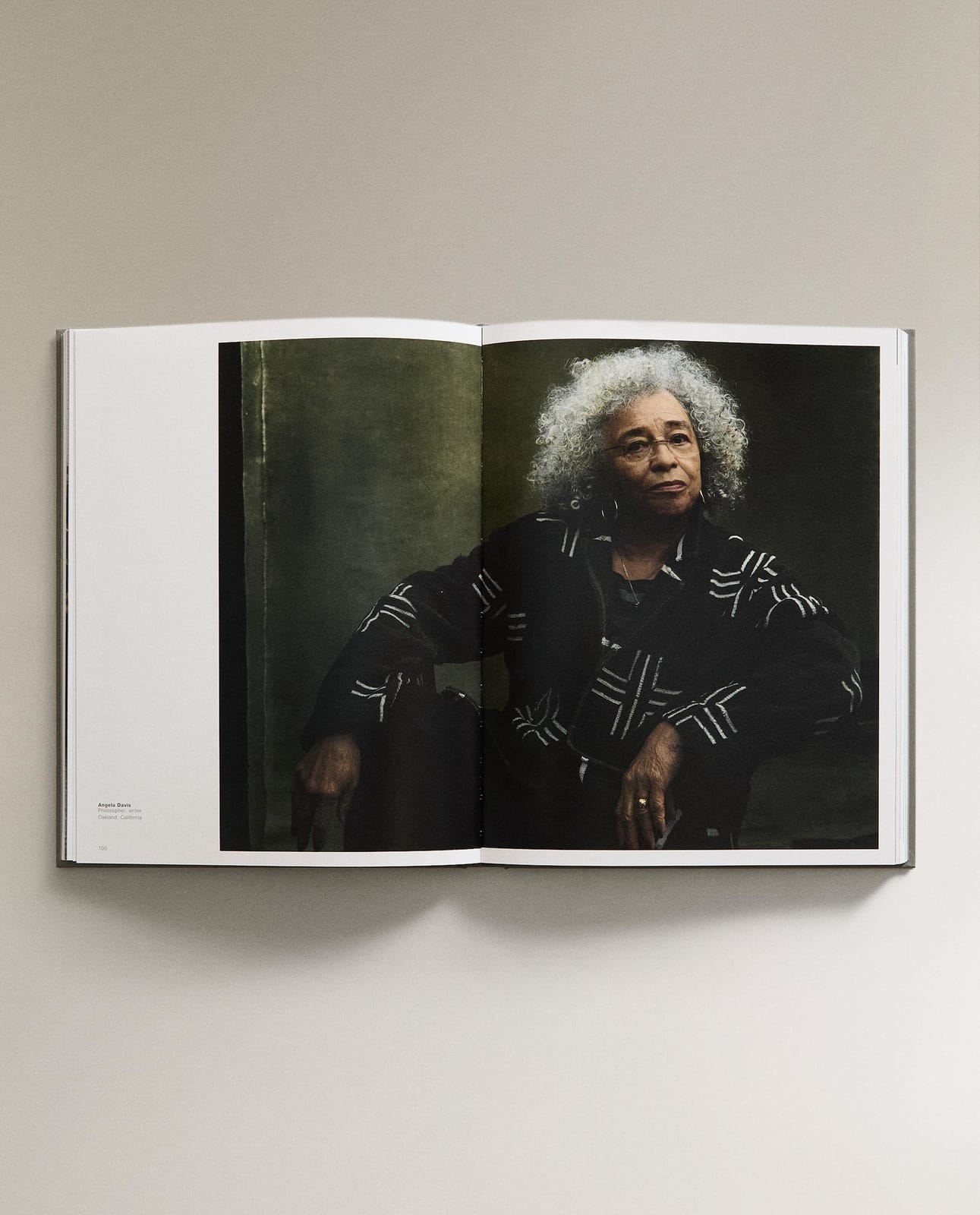 ZARA HOME КНИГА WOMEN ANNIE LEIBOVITZ (АНГЛИЙСКИЙ) ракурс 7