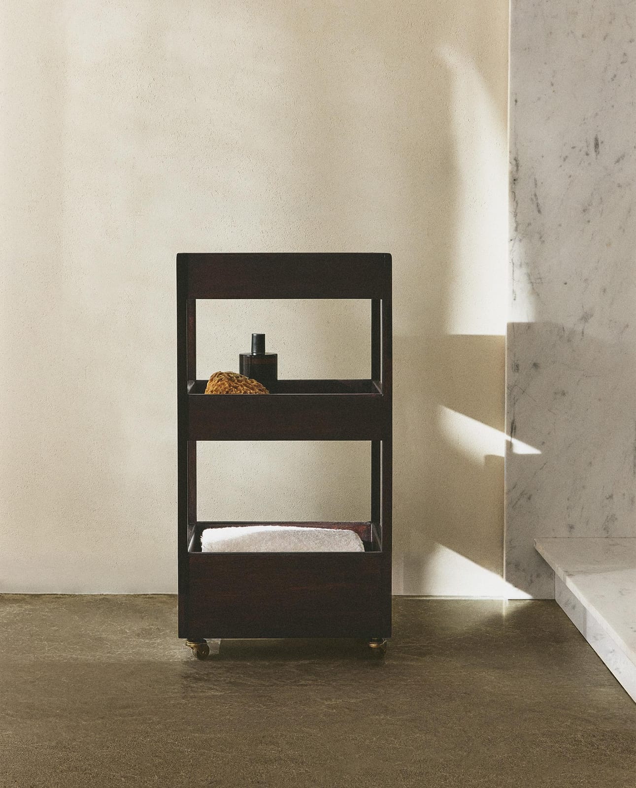ZARA HOME ДЕРЕВЯННАЯ ПОЛКА ракурс 6