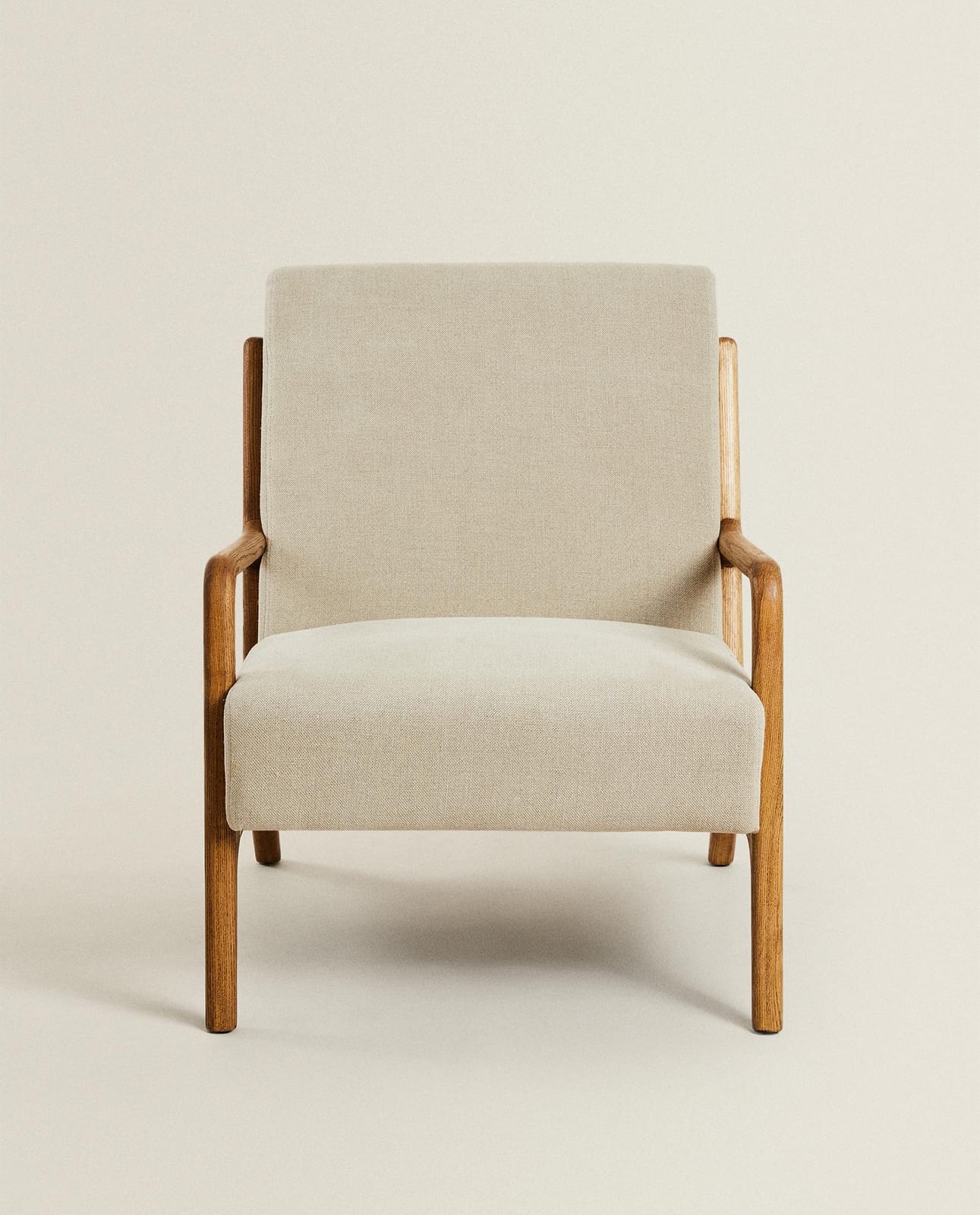 ZARA HOME КРЕСЛО ИЗ ЯСЕНЕВОГО ДЕРЕВА И ЛЬНА ракурс 2
