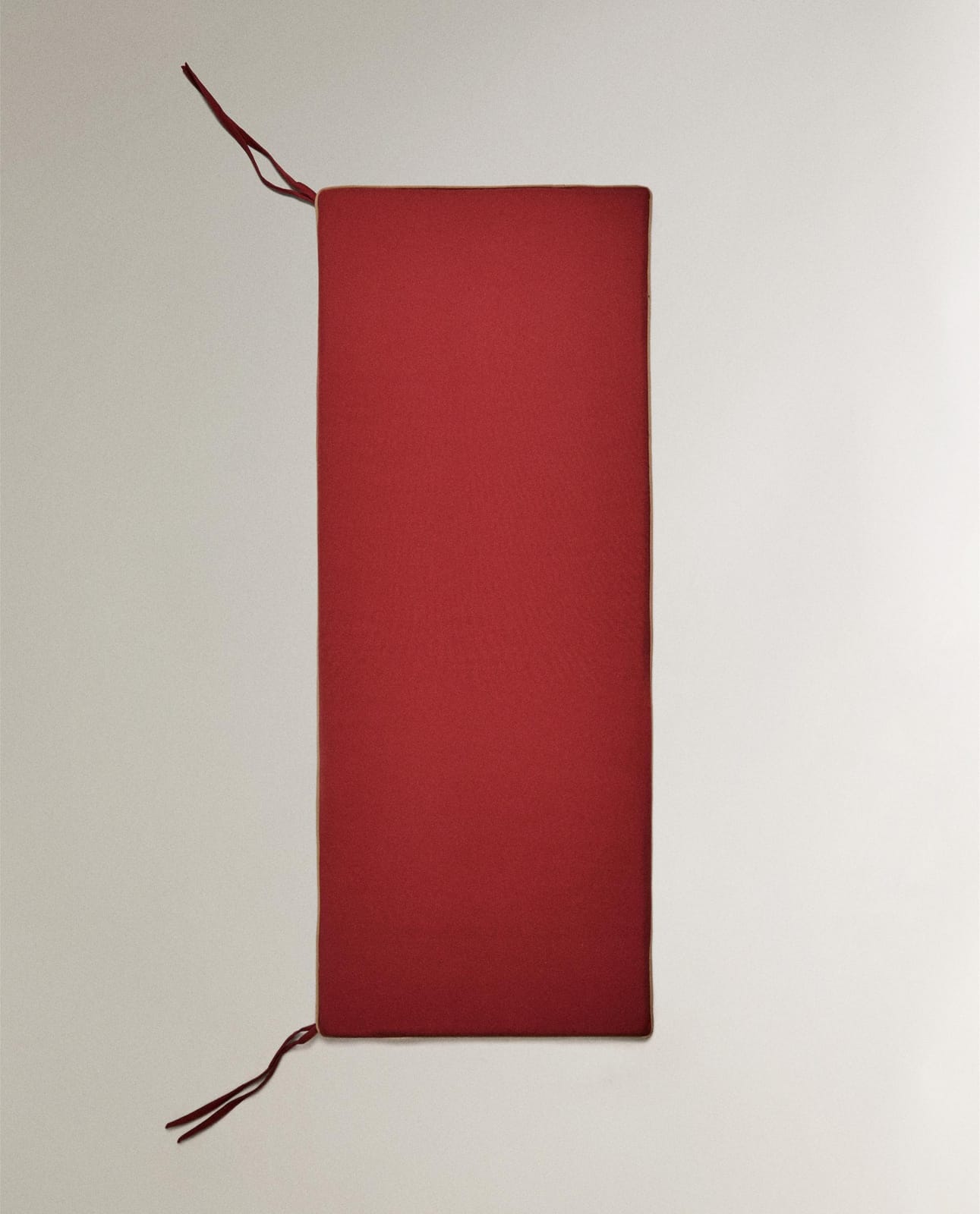 Лежак для животных ZARA HOME подушка на скамью с контрастной каймой CZERWONAWY 3 x 133 x 52 cm