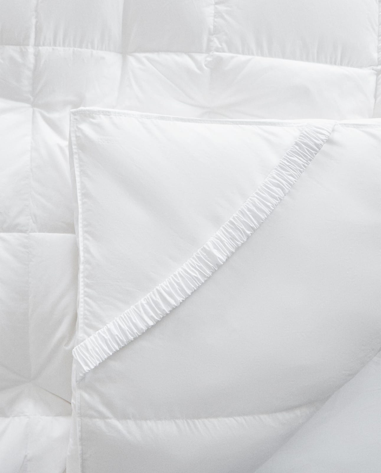 ZARA HOME ПУХОВЫЙ МАТРАС НА КРЕСЛА ракурс 3