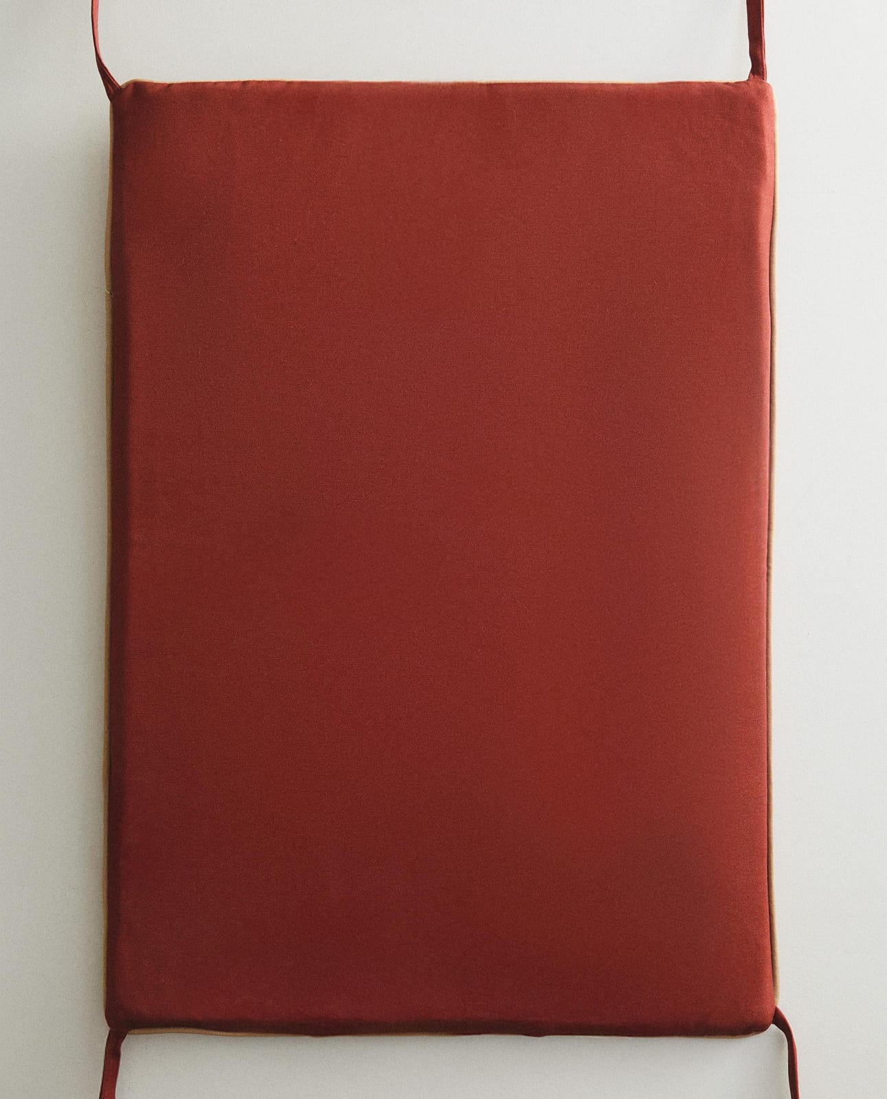 ZARA HOME ПОДУШКА НА СПИНКУ СКАМЬИ, КОНТРАСТ ракурс 6