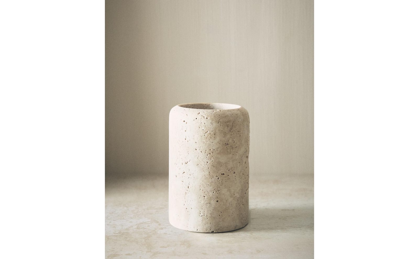 ZARA HOME СТАКАНЧИК ДЛЯ ЗУБНЫХ ЩЕТОК ИЗ БЕЖЕВОГО МРАМОРА ракурс 6