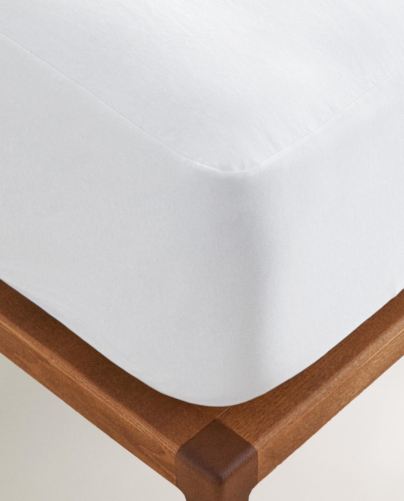 ZARA HOME ВОДООТТАЛКИВАЮЩИЙ НАМАТРАСНИК ИЗ ХЛОПКОВОГО ДЖЕРСИ ракурс 3