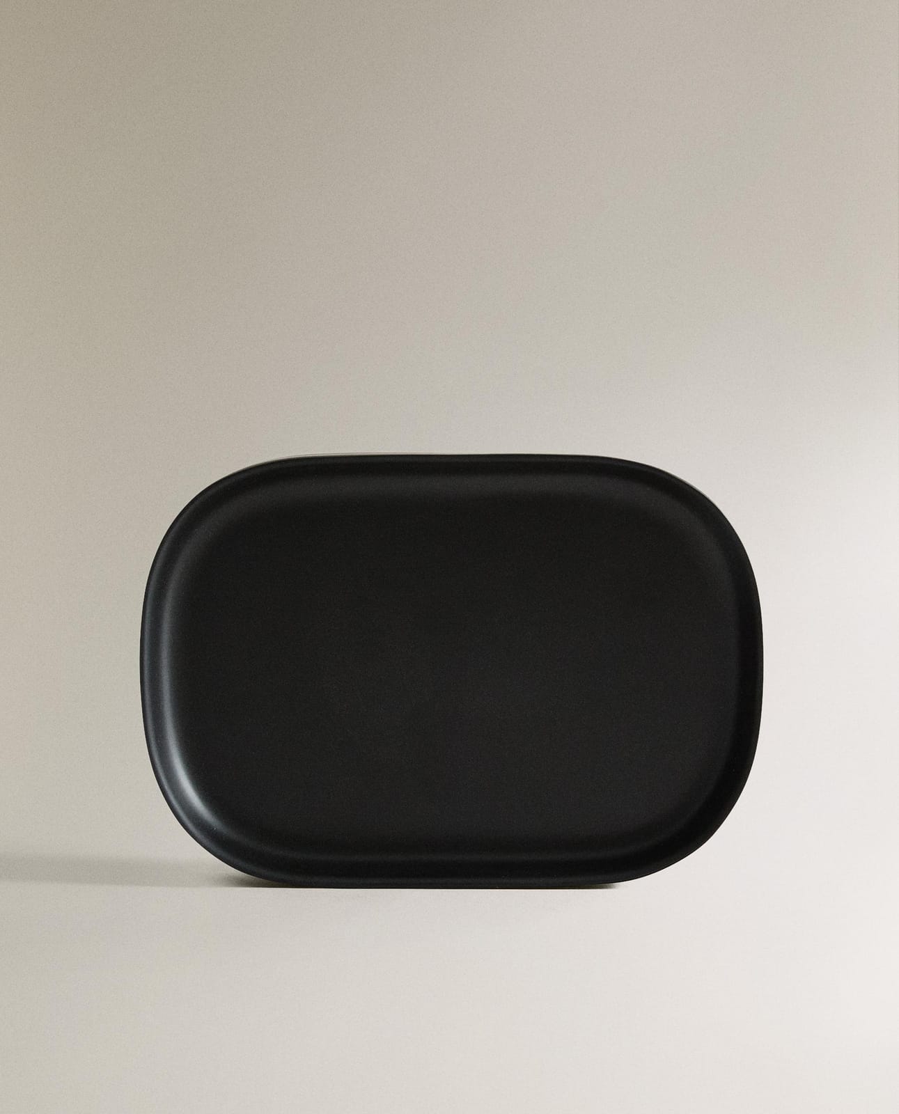 Подставка декоративная ZARA HOME черный лоток для ванной из смолы CZARNY 2.2 x 15.5 x 22.5 cm