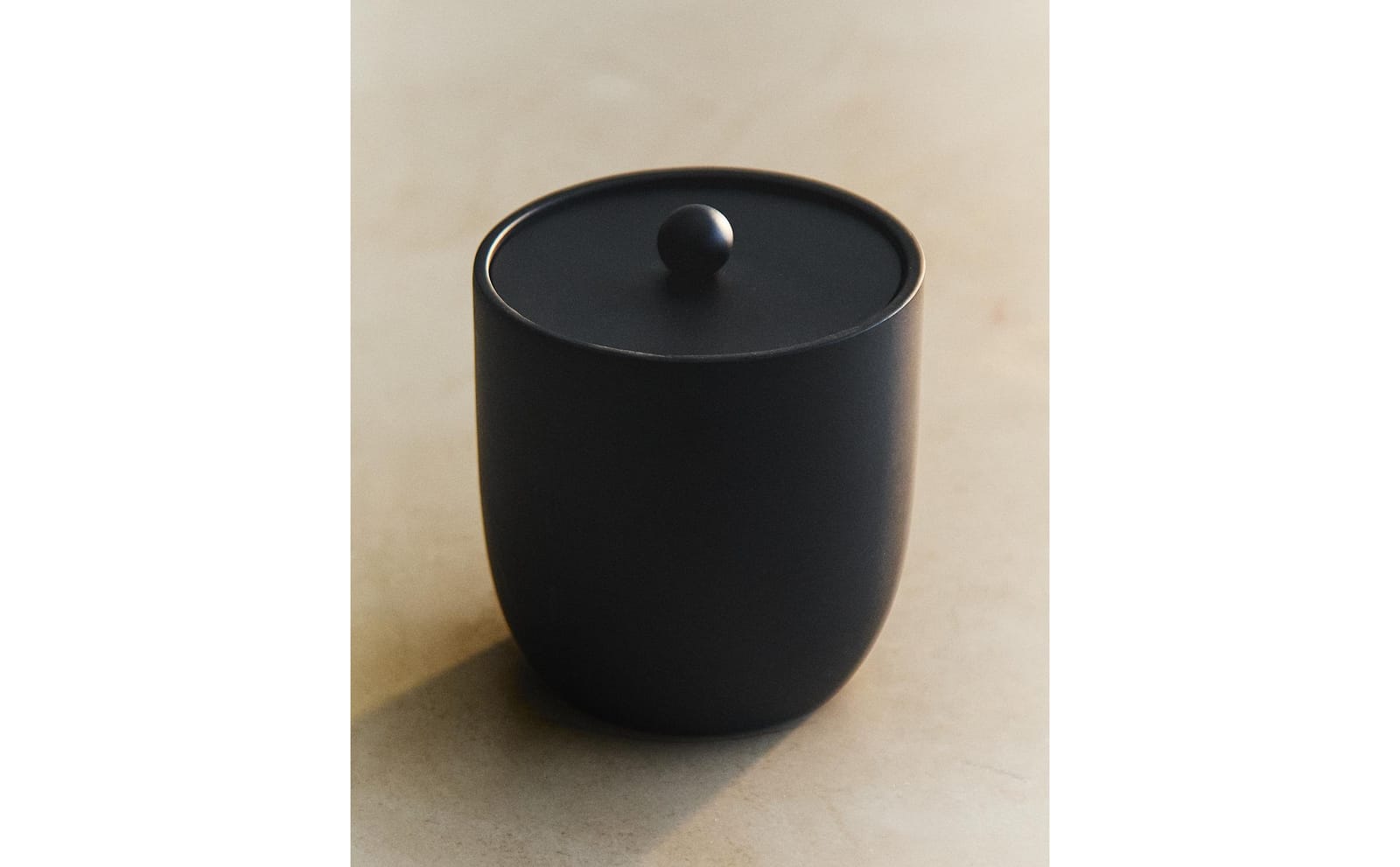 ZARA HOME ЧЕРНЫЙ КОНТЕЙНЕР ОРГАНАЙЗЕР ДЛЯ ВАННОЙ ИЗ СМОЛЫ ракурс 7