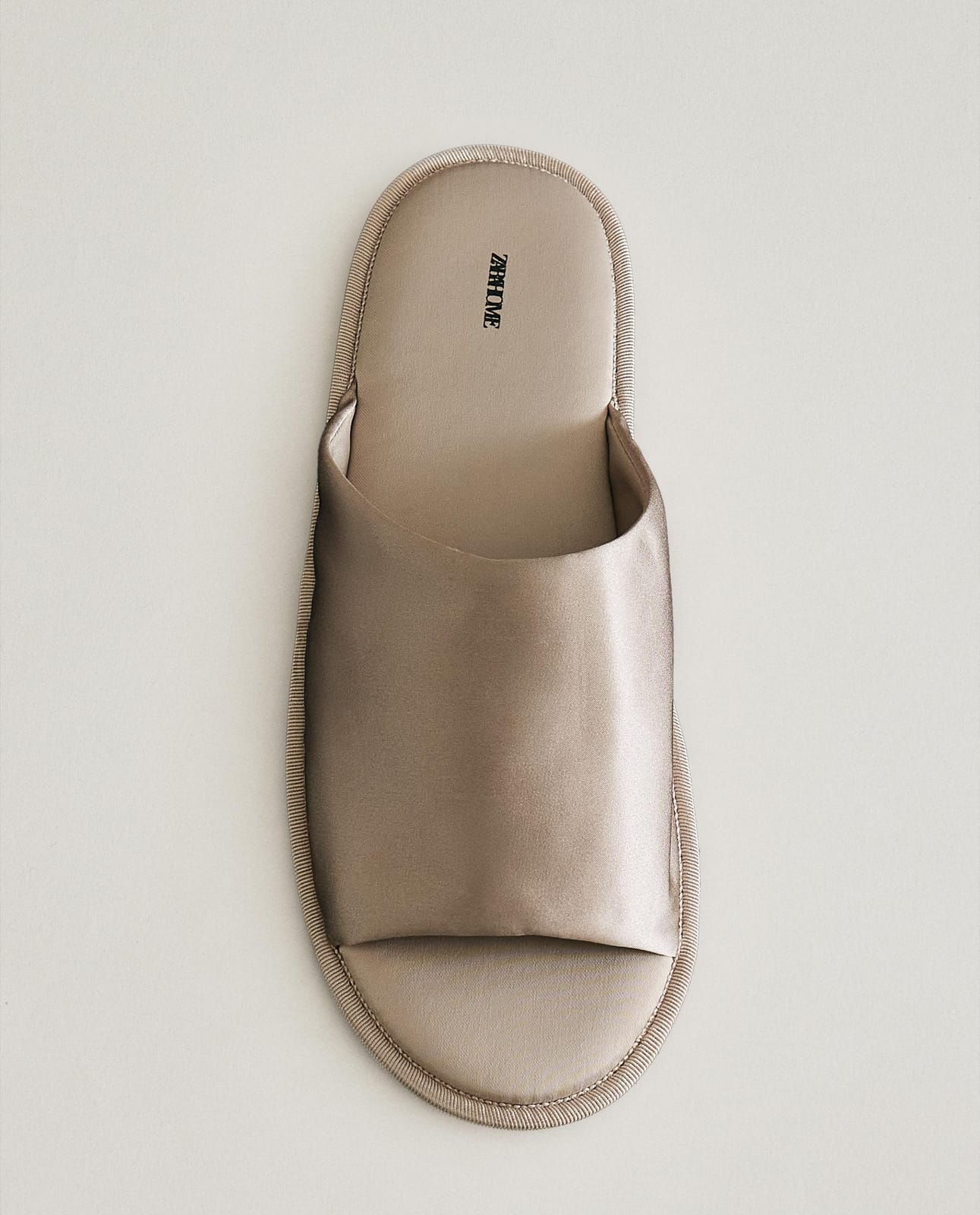 ZARA HOME ШЕЛКОВЫЕ ШЛЕПАНЦЫ ракурс 8
