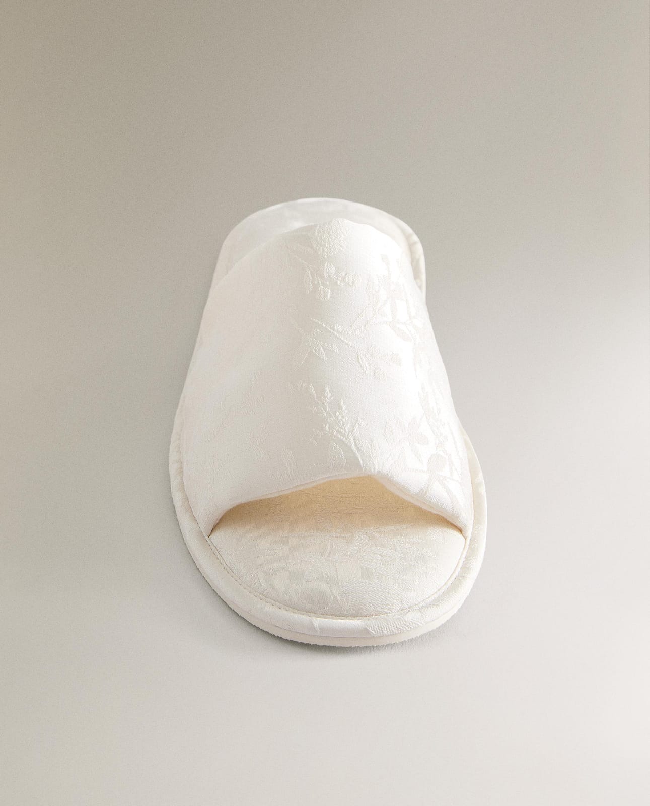 ZARA HOME ЖАКАРДОВЫЕ ШЛЁПАНЦЫ ракурс 2