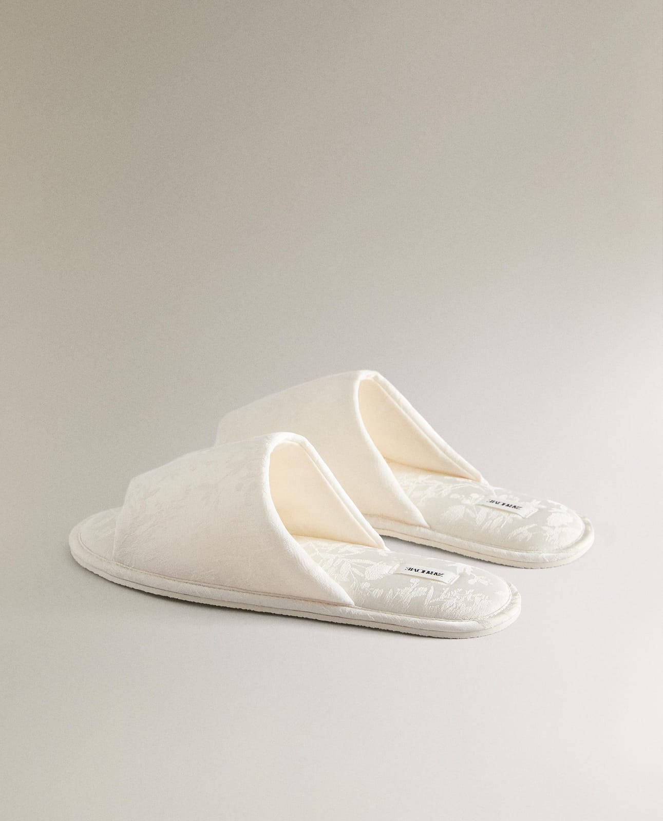 ZARA HOME ЖАКАРДОВЫЕ ШЛЁПАНЦЫ ракурс 4