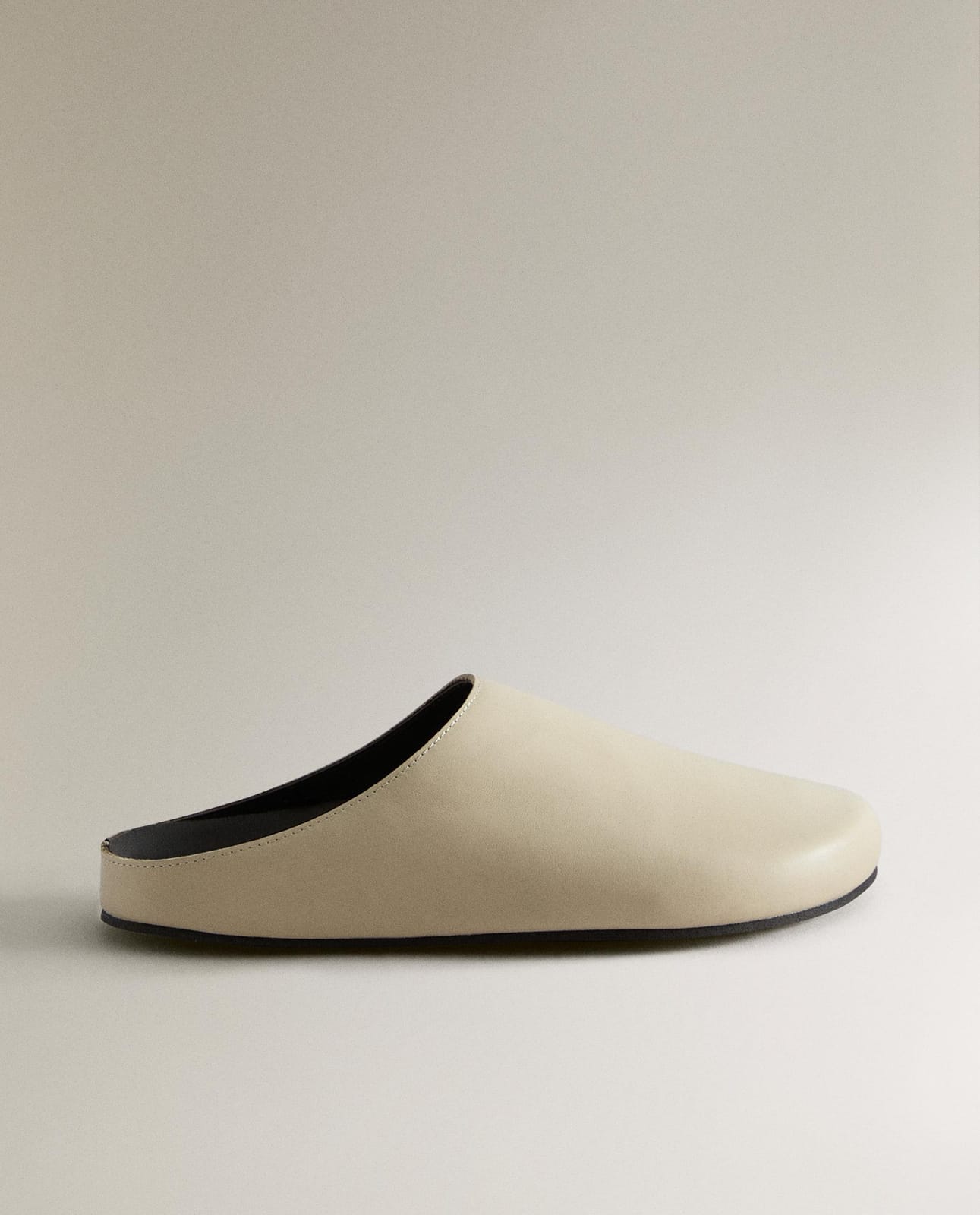 Тапочки ZARA HOME минималистичные кожаные мюли белый 37