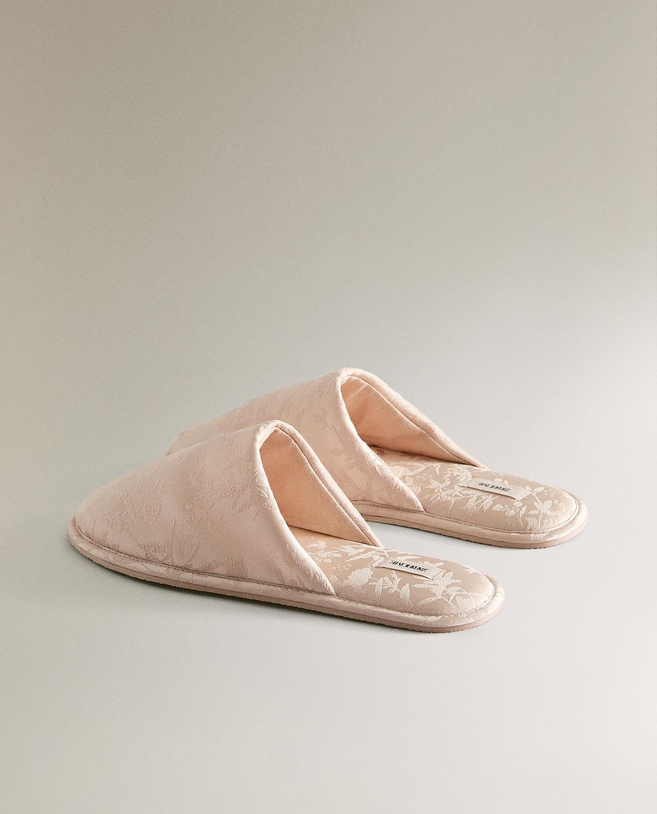 ZARA HOME ЖАКАРДОВЫЕ ТАПОЧКИ БЕЗ ПЯТКИ ракурс 3