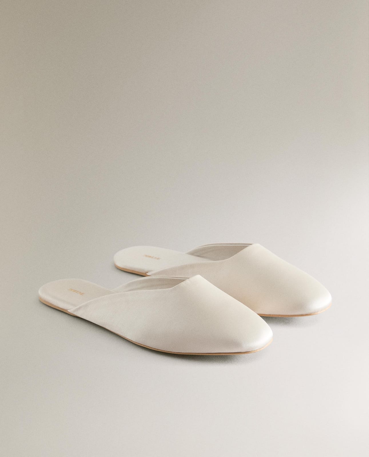 ZARA HOME САТИНОВЫЕ ПАНТОФЛИ ракурс 2