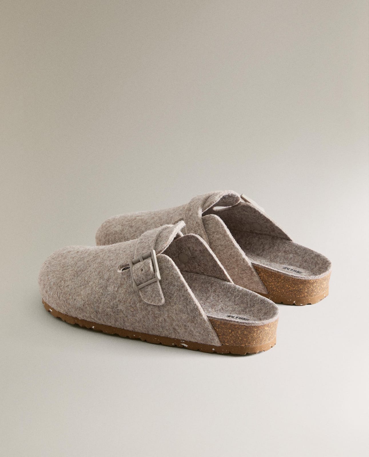 ZARA HOME ФИЛЬЦОВАННЫЕ ЧОДАКИ С ПРЯЖКОЙ ракурс 5