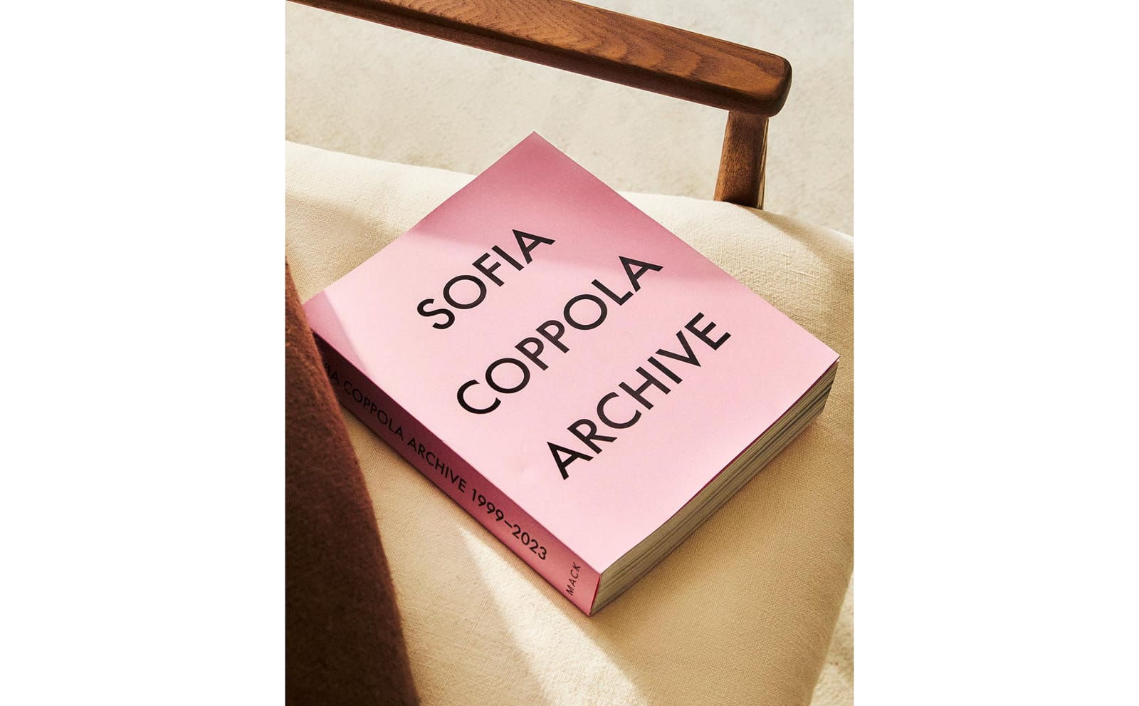 ZARA HOME КНИГА ARCHIVE СОФИИ КОППОЛЫ (АНГЛИЙСКИЙ) ракурс 9