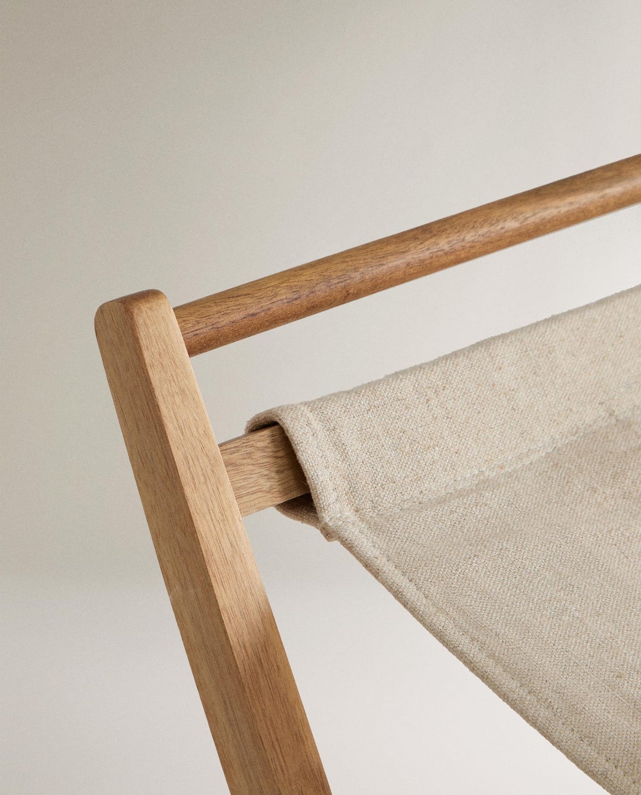 ZARA HOME СКЛАДНАЯ СТОЙКА ДЛЯ БАГАЖА ракурс 7