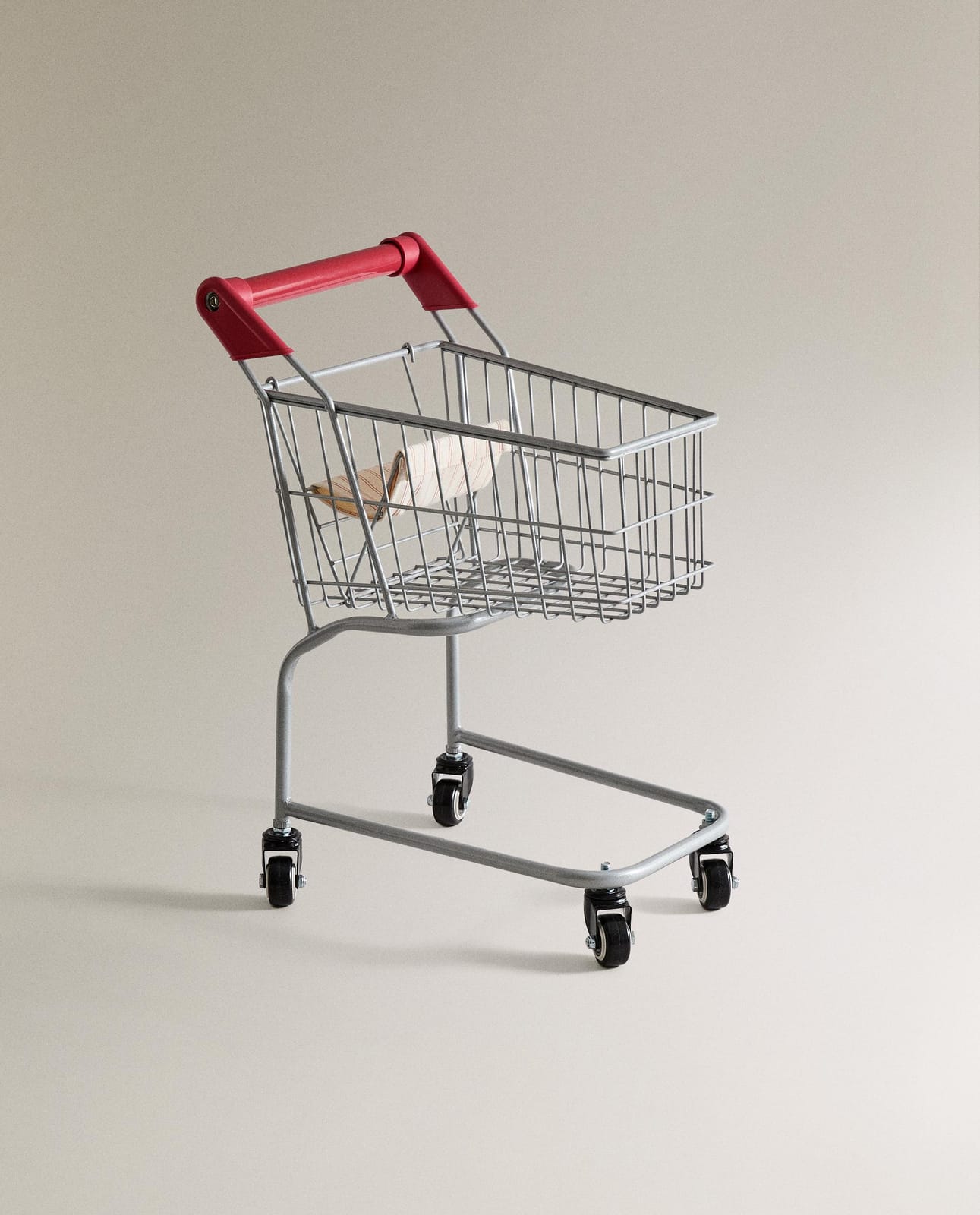 ZARA HOME ИГРУШЕЧНАЯ ДЕТСКАЯ ТЕЛЕЖКА ДЛЯ ПОКУПОК ракурс 7
