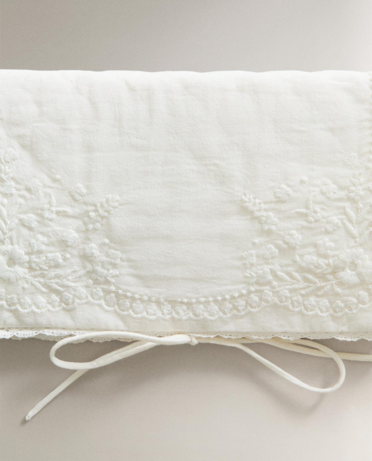 ZARA HOME КОМПЛЕКТ: ПОВЯЗКА НА ГЛАЗА И ХЛОПКОВЫЙ МЕШОЧЕК ракурс 8
