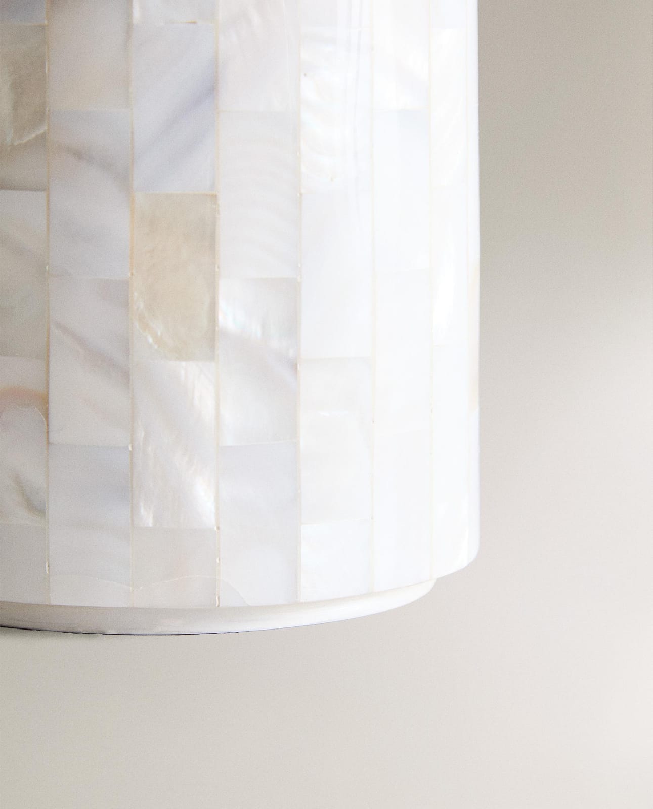 ZARA HOME СТАКАНЧИК ДЛЯ ЗУБНЫХ ЩЕТОК ИЗ ПЕРЛАМУТРА ракурс 5