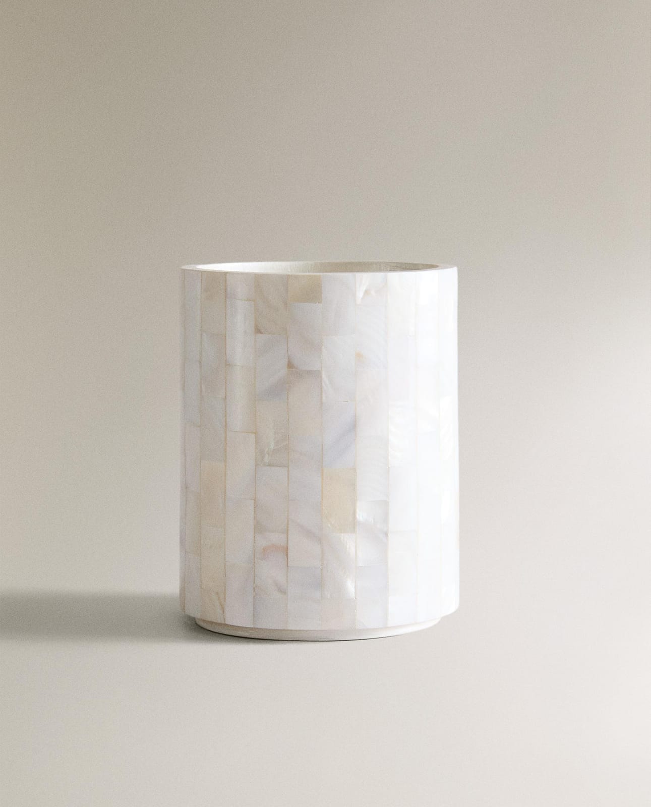 Стакан для зубных щеток ZARA HOME из перламутровой массы JASNOBEŻOWY 11.5 x 9 x 7.5 см