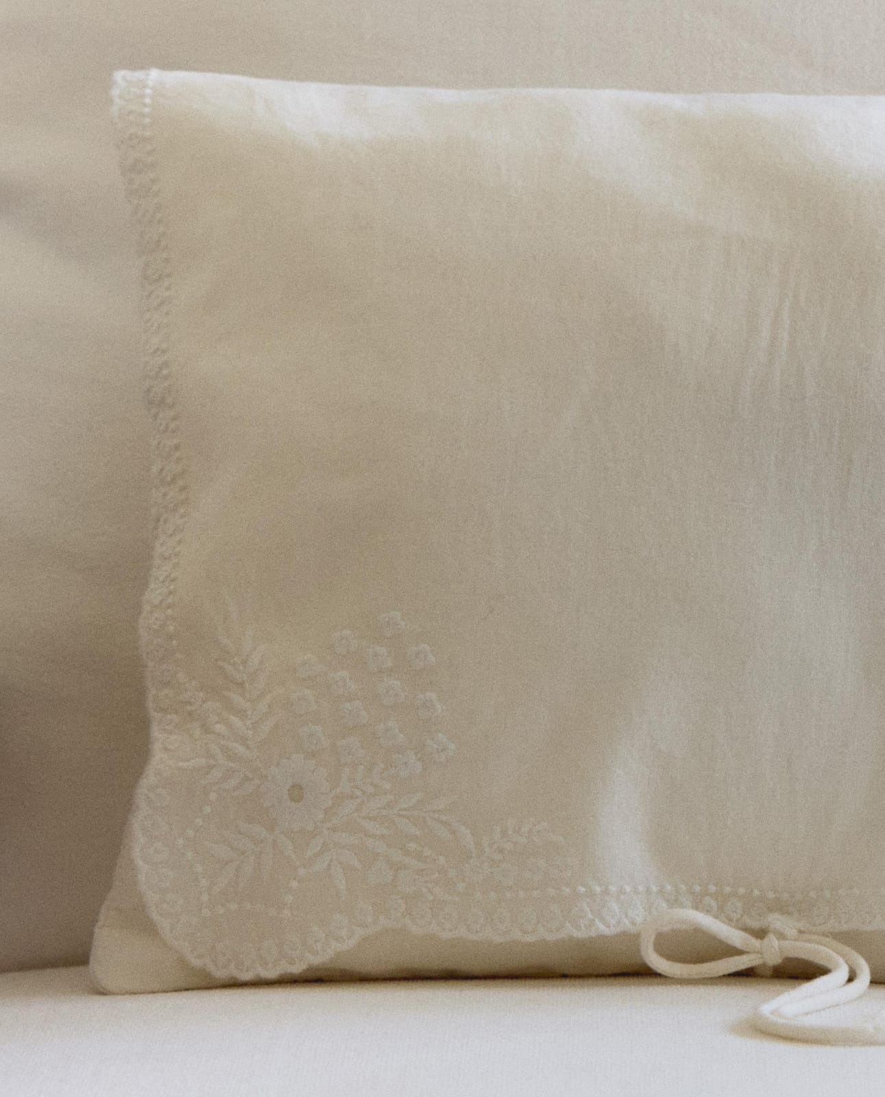 ZARA HOME ХЛОПКОВЫЙ МЕШОЧЕК ДЛЯ ПИЖАМЫ С ВЫШИВКОЙ ракурс 7