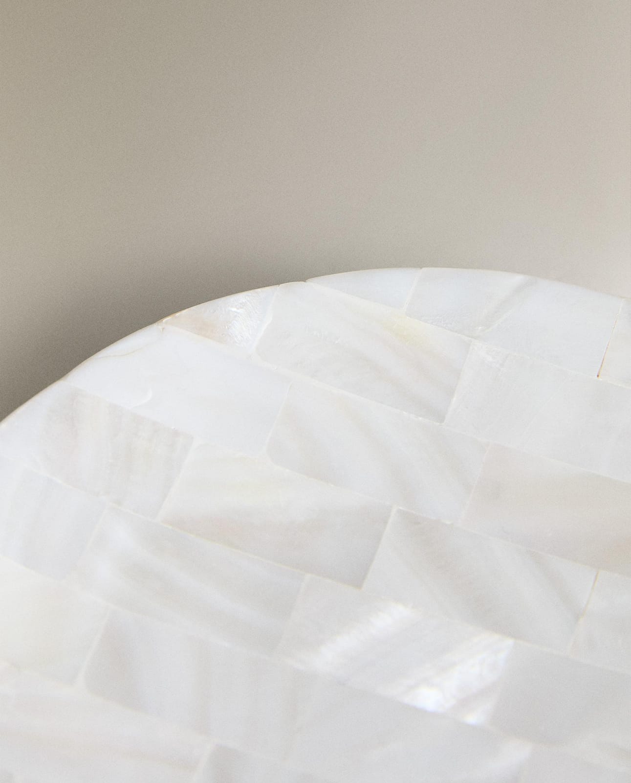 ZARA HOME ВАННАЯ МЫЛЬНИЦА ИЗ ПЕРЛАМУТРОВОЙ МАССЫ ракурс 5