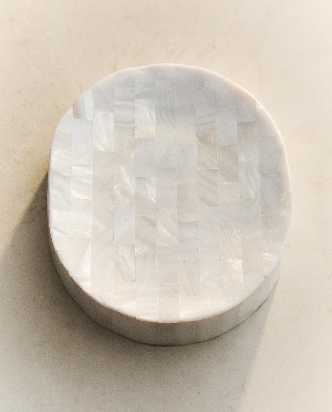 ZARA HOME ВАННАЯ МЫЛЬНИЦА ИЗ ПЕРЛАМУТРОВОЙ МАССЫ ракурс 7
