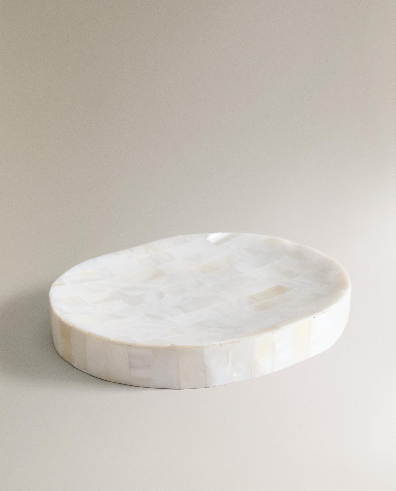 ZARA HOME ВАННАЯ МЫЛЬНИЦА ИЗ ПЕРЛАМУТРОВОЙ МАССЫ ракурс 6