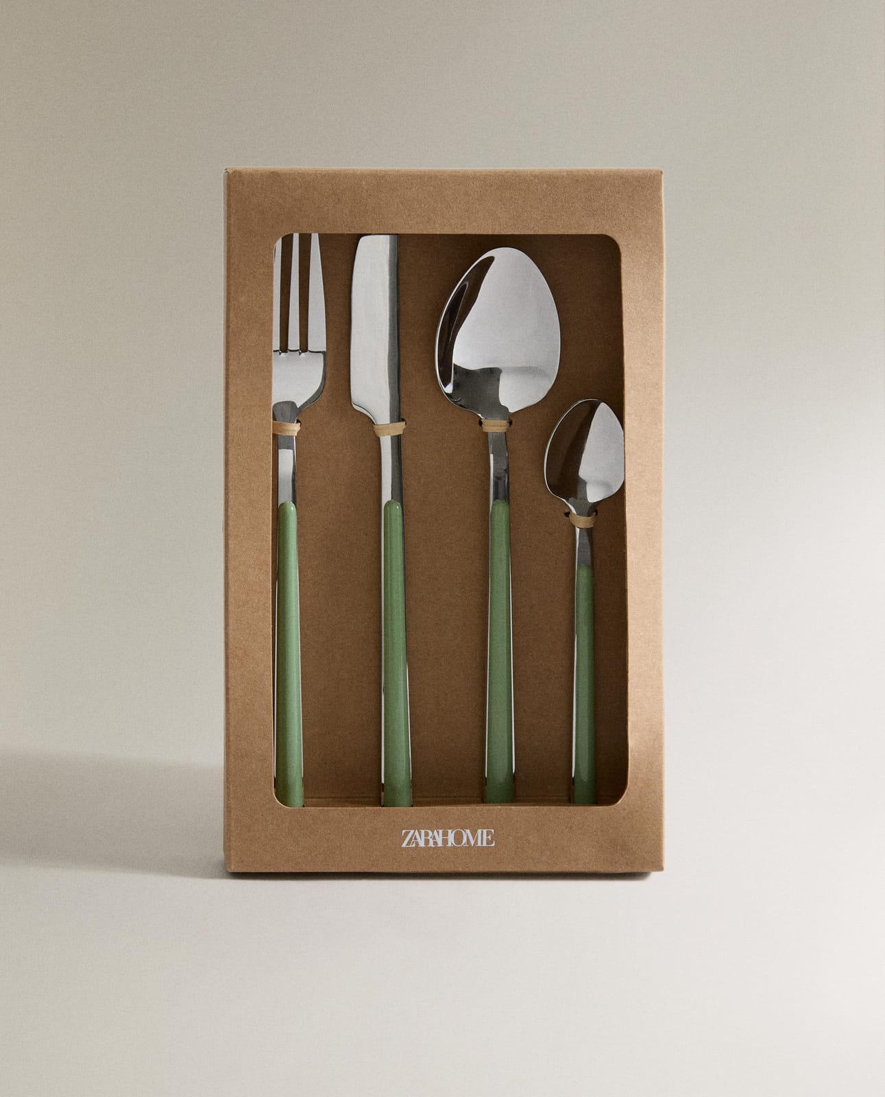 ZARA HOME КОМПЛЕКТ СТОЛОВЫХ ПРИБОРОВ С ЗЕЛЕНОЙ РУЧКОЙ (4 ШТУКИ) ракурс 2