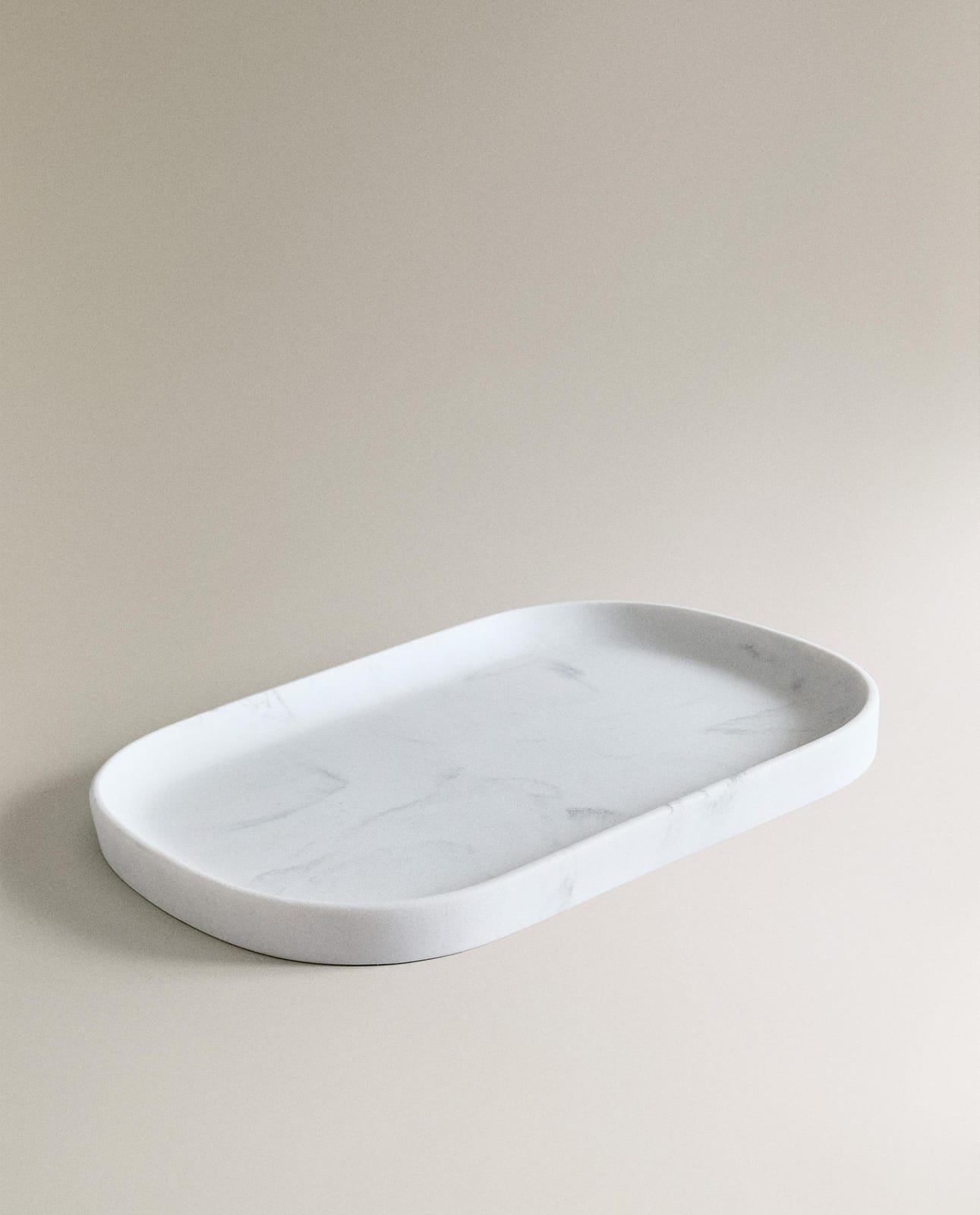 ZARA HOME ВАННЫЙ ПОДНОС С ЭФФЕКТОМ МРАМОРА ракурс 7