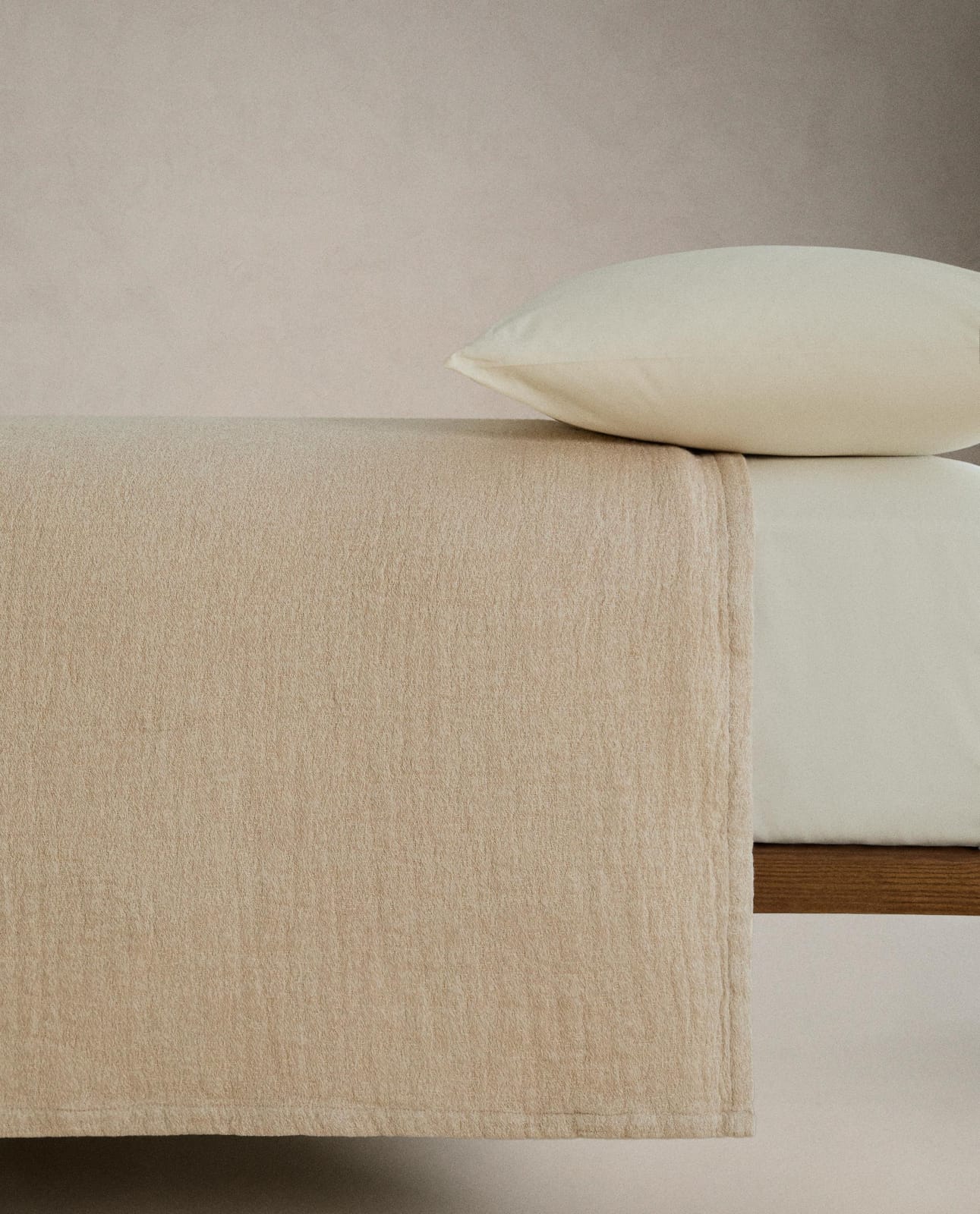 Покрывало ZARA HOME с текстурой BEŻOWY 230 x 250 cm