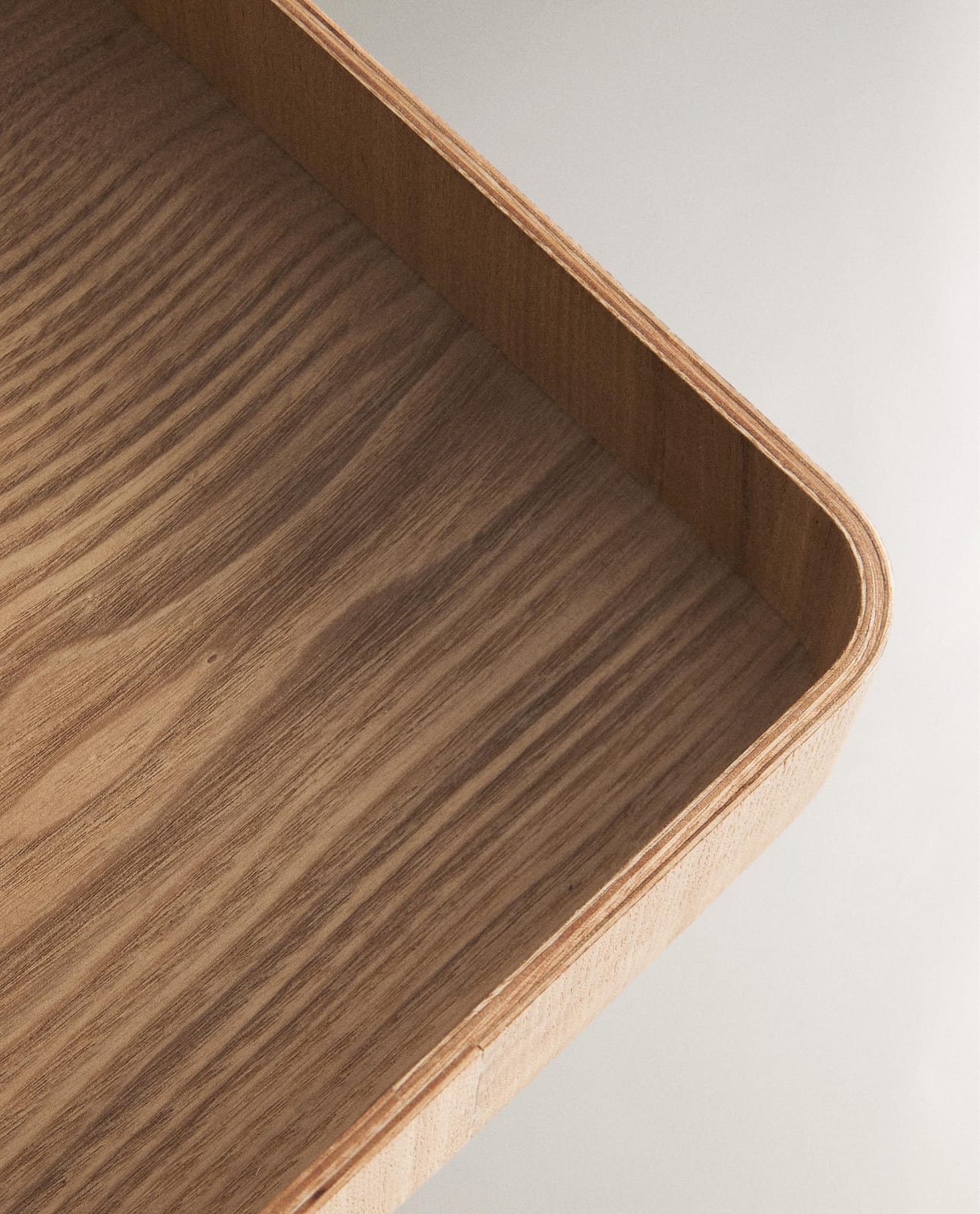 ZARA HOME ДЕРЕВЯННАЯ ПОДСТАВКА ДЛЯ САЛФЕТОК ракурс 6