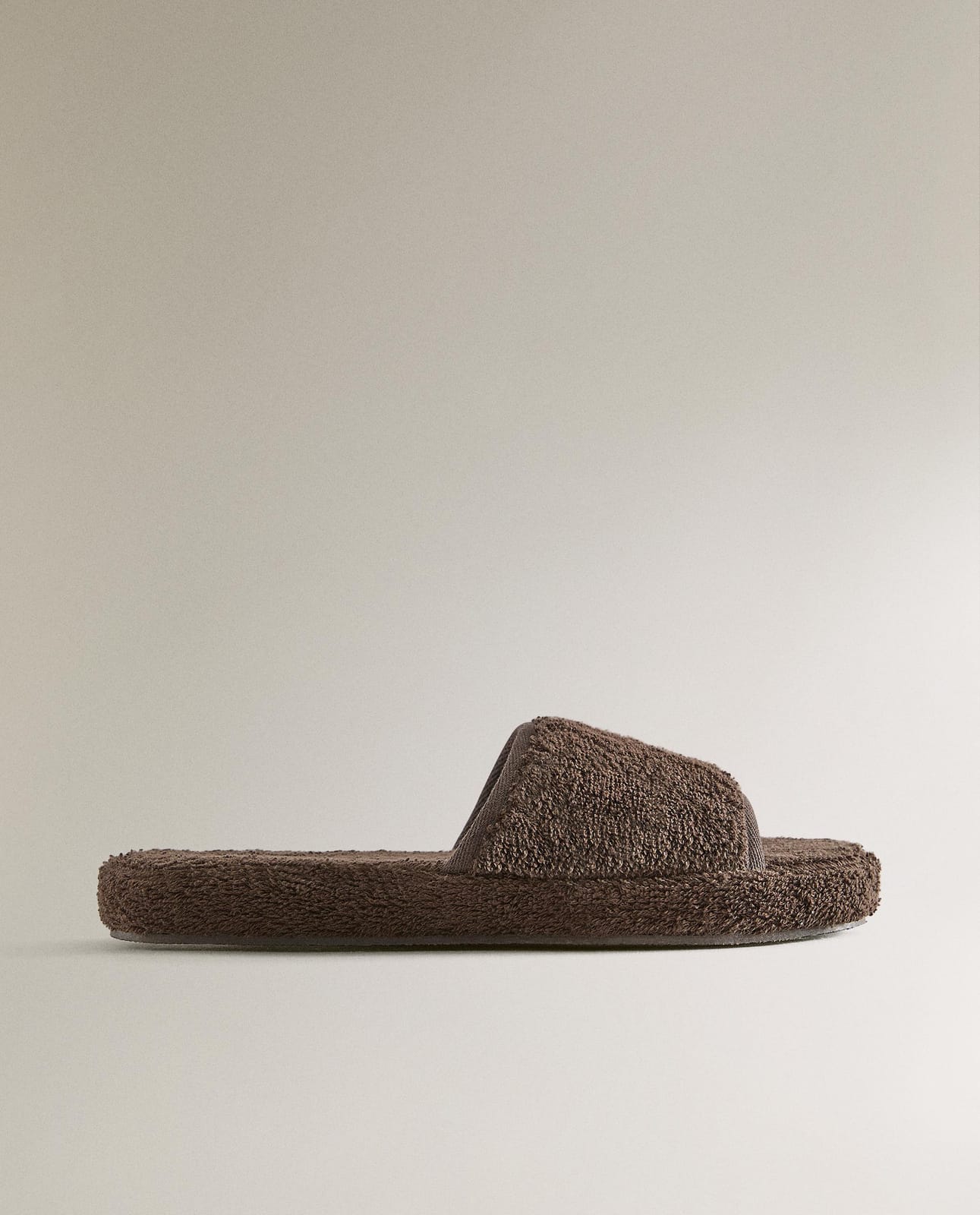 Тапочки ZARA HOME на платформе из полотенца коричневые 40
